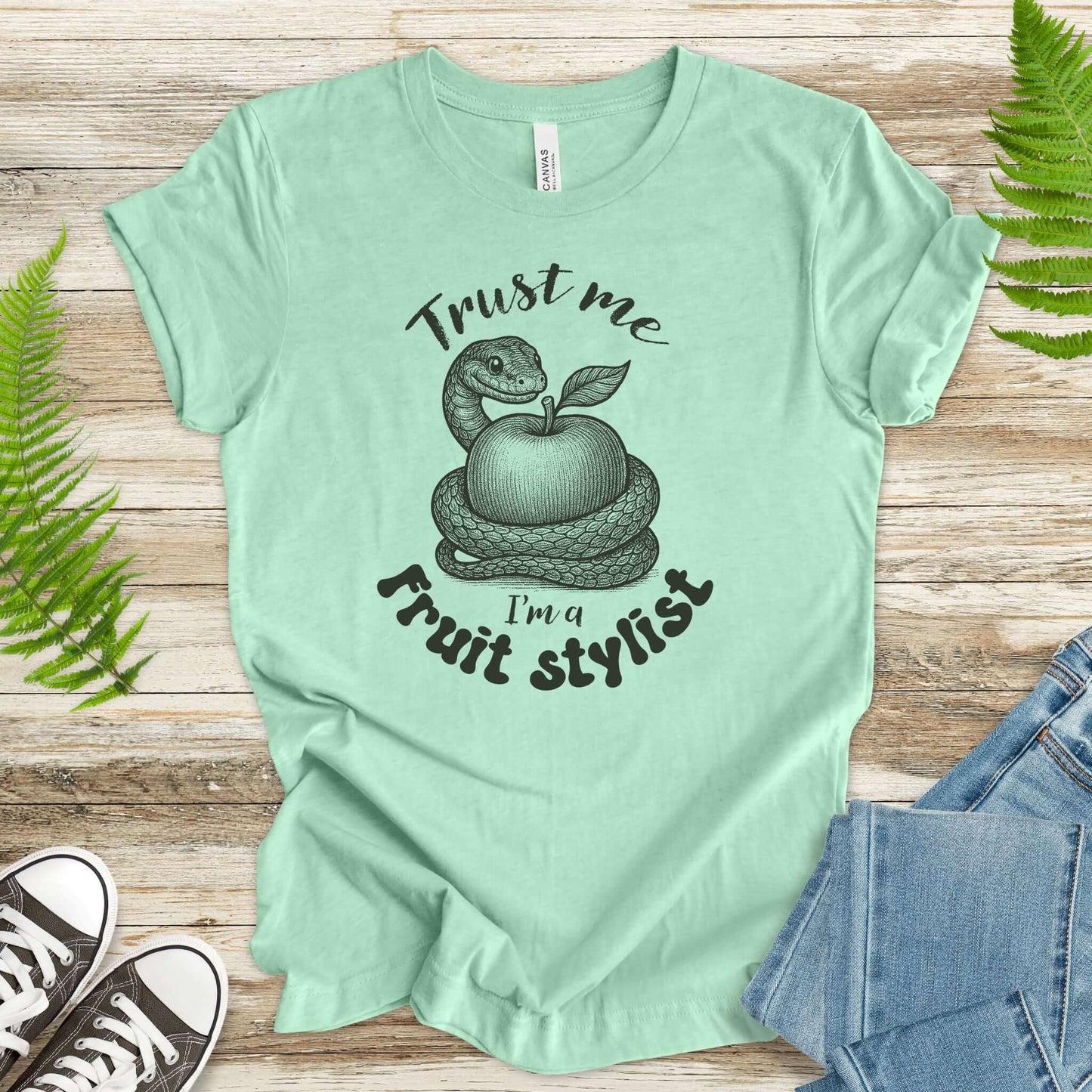 Trust Me I'm a Fruit Stylist – Funny Snake Meme Shirt for Serpent Lovers & Sarcastic Vibes