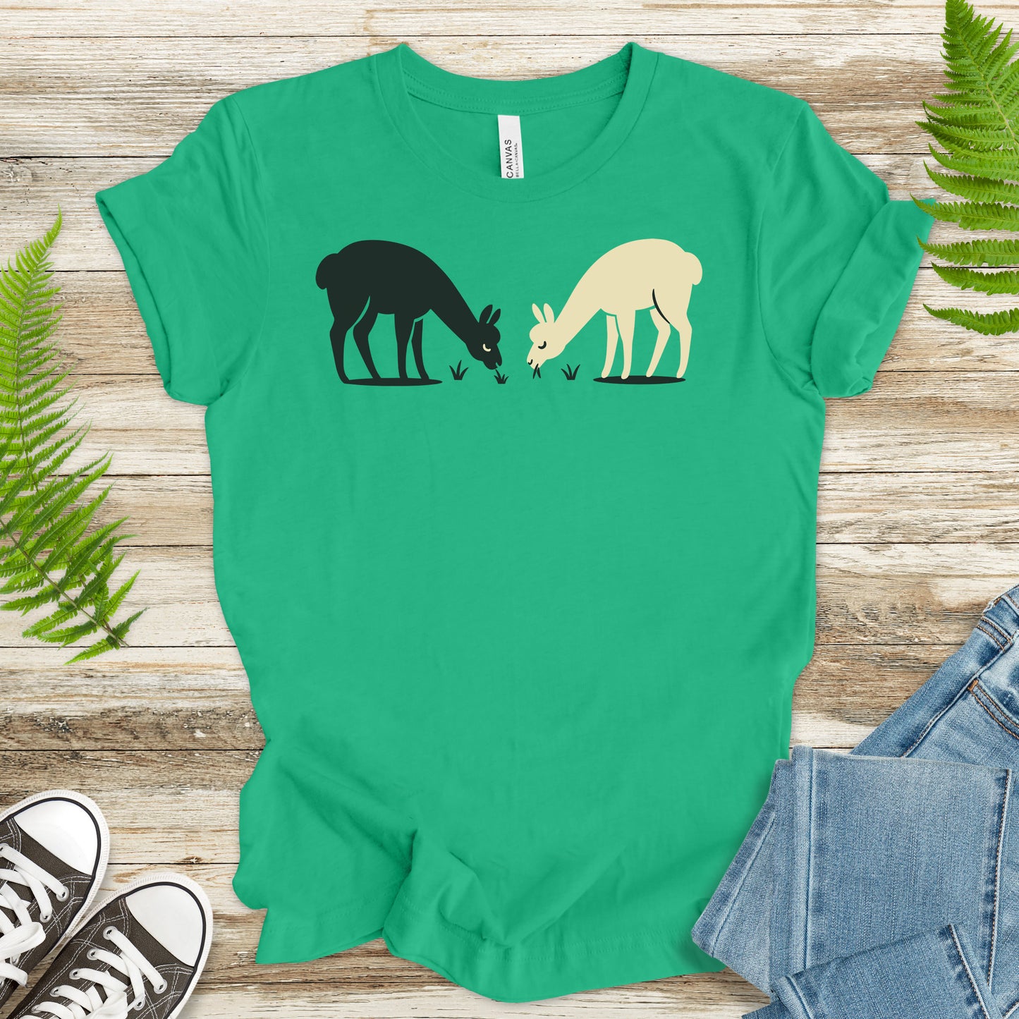 Black & White Alpaca T-Shirt – Cute Retro Animal Lover Couples Tee