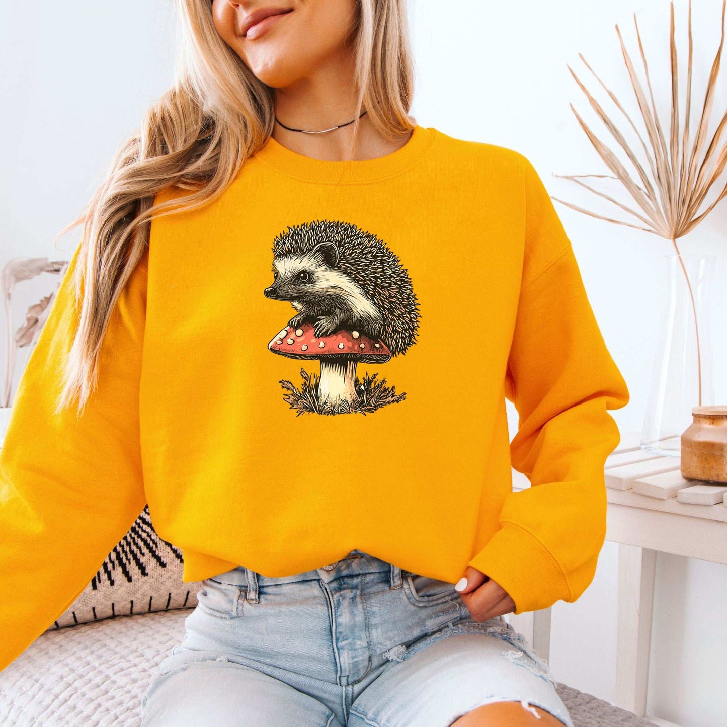 Hedgehog on Mushroom Sweatshirt – Vintage Woodland Gift with Cute Forest Vibes