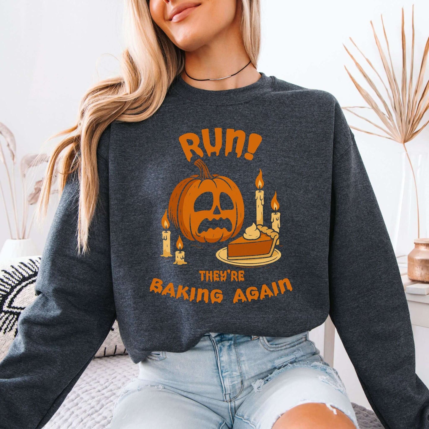 Pumpkin Pie Panic Sweatshirt – Funny Halloween & Thanksgiving Baking Sweater