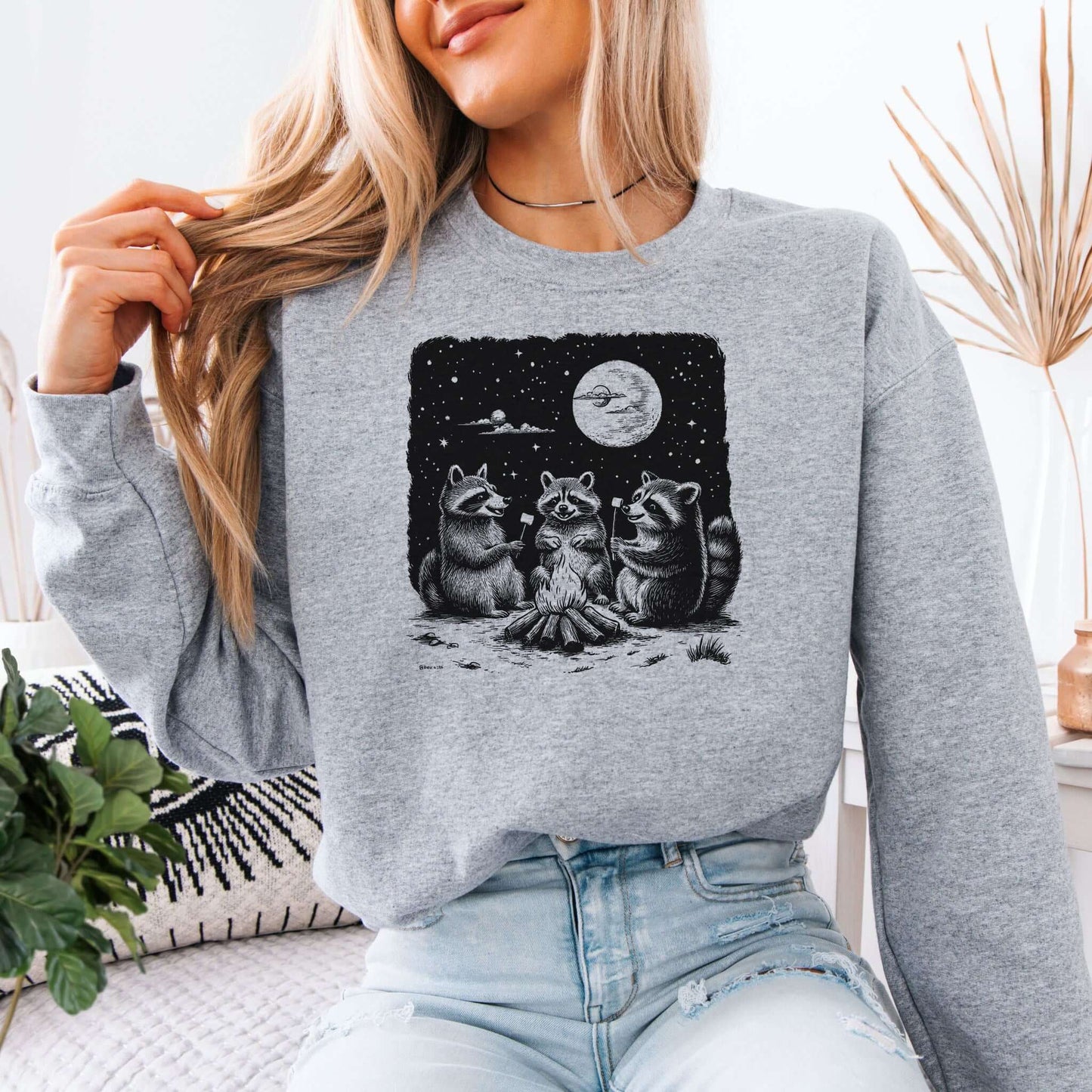 Raccoon Campfire Sweatshirt – Funny Trash Panda Camping Crew Sweatshirt