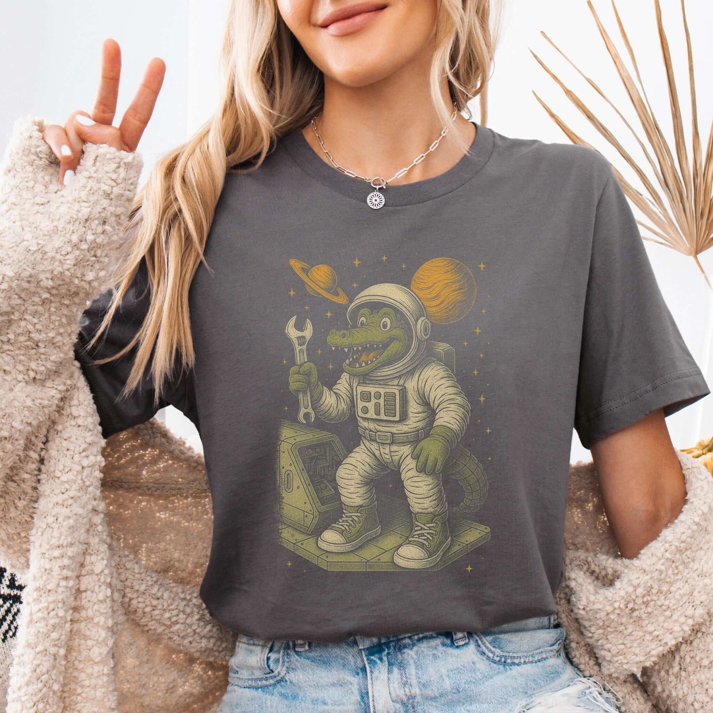 Astronaut Alligator Repair Crew T-Shirt – Funny Space Reptile Tee