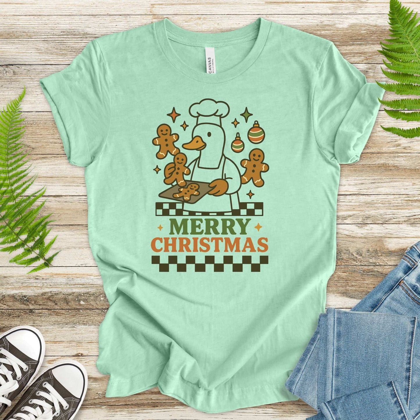 Chef Duck Christmas T-Shirt – Funny Gingerbread Baker Gift Tee