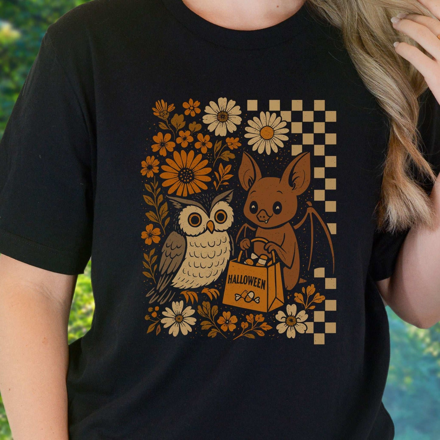 Halloween Owl & Bat T-Shirt – Cute Forest Friends in Retro Trick-or-Treat