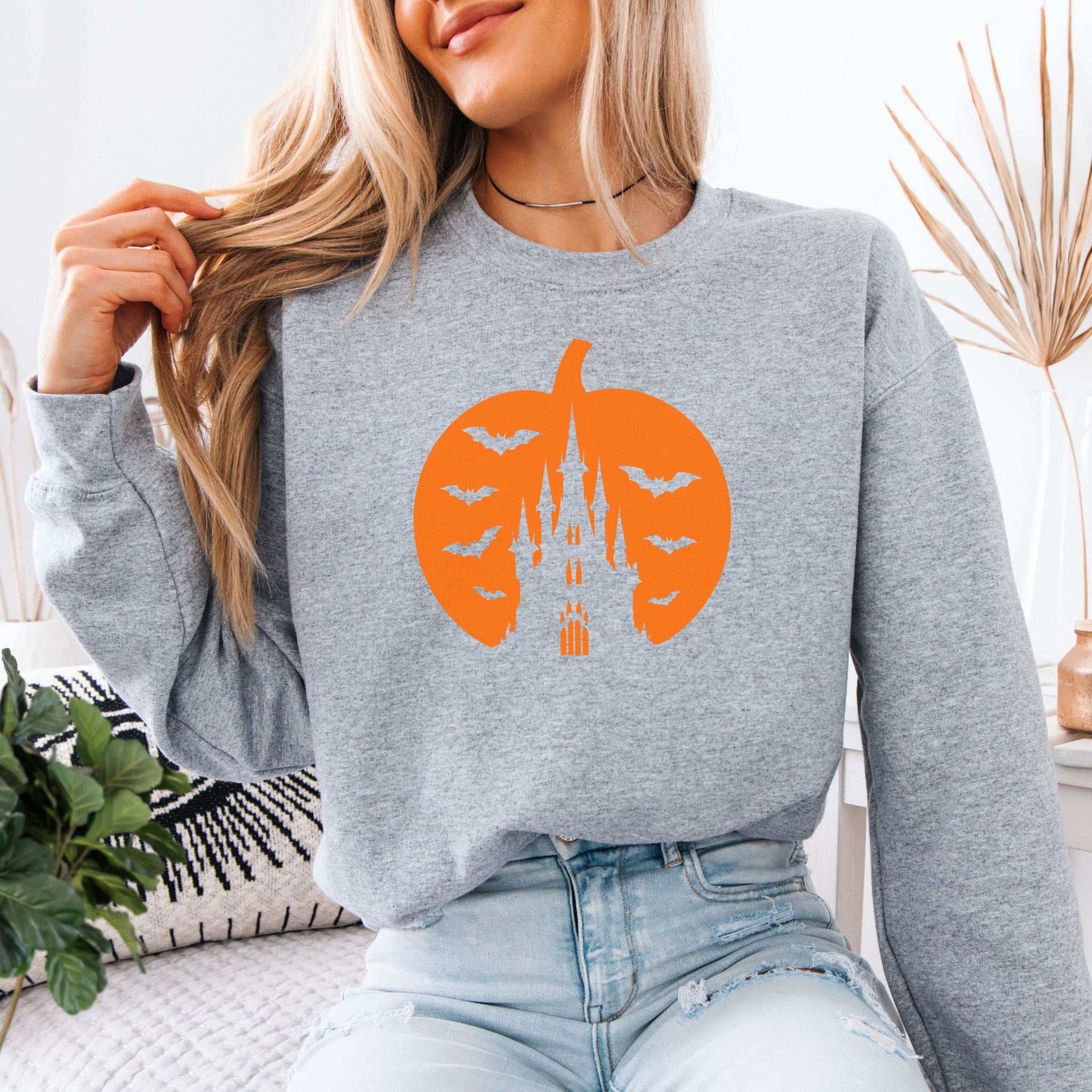 Haunted Pumpkin Castle Sweatshirt – Gothic Halloween Bat & Spooky Vibes