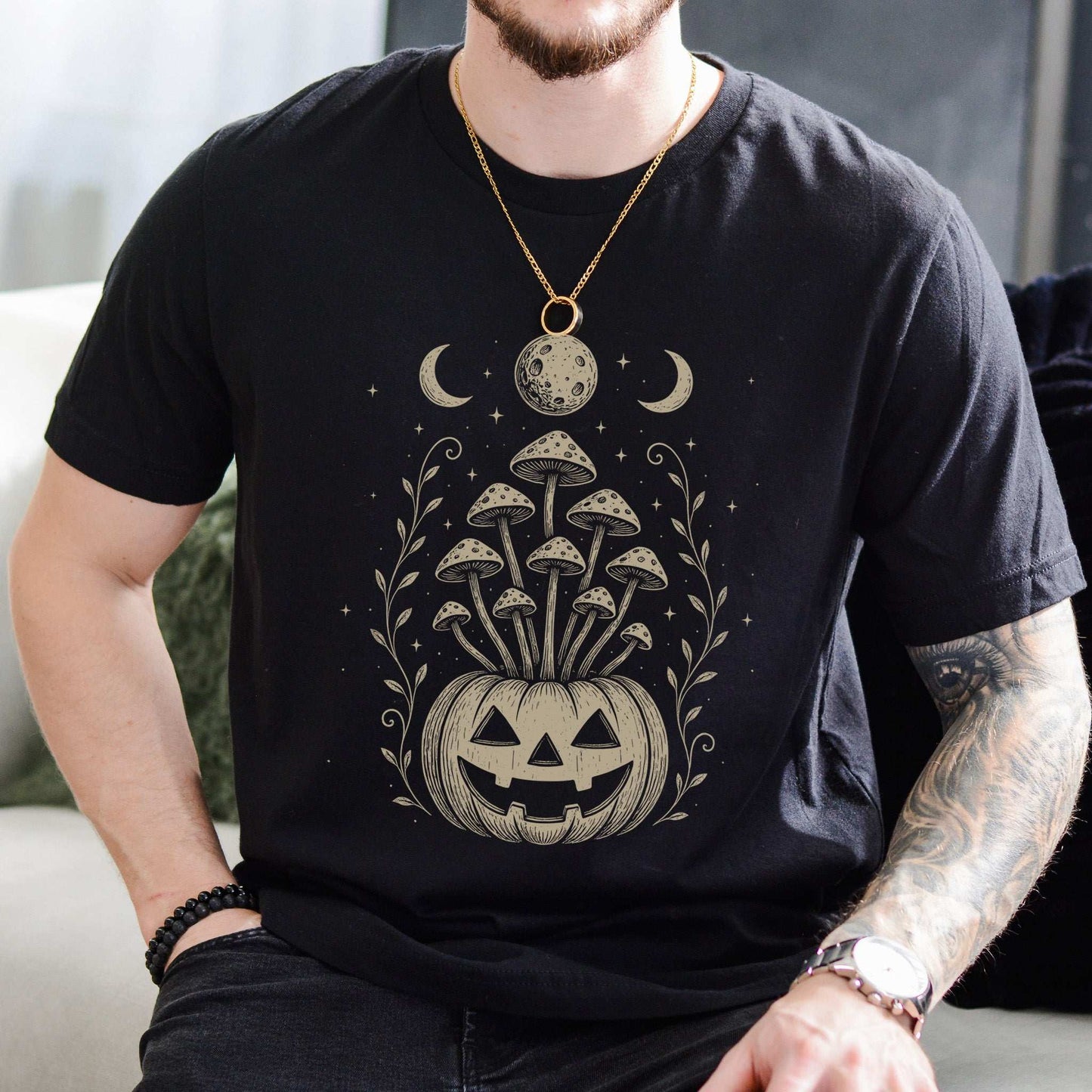 Mushroom Jack-O’-Lantern Halloween T-Shirt – Retro Moonlit Pumpkin Magic