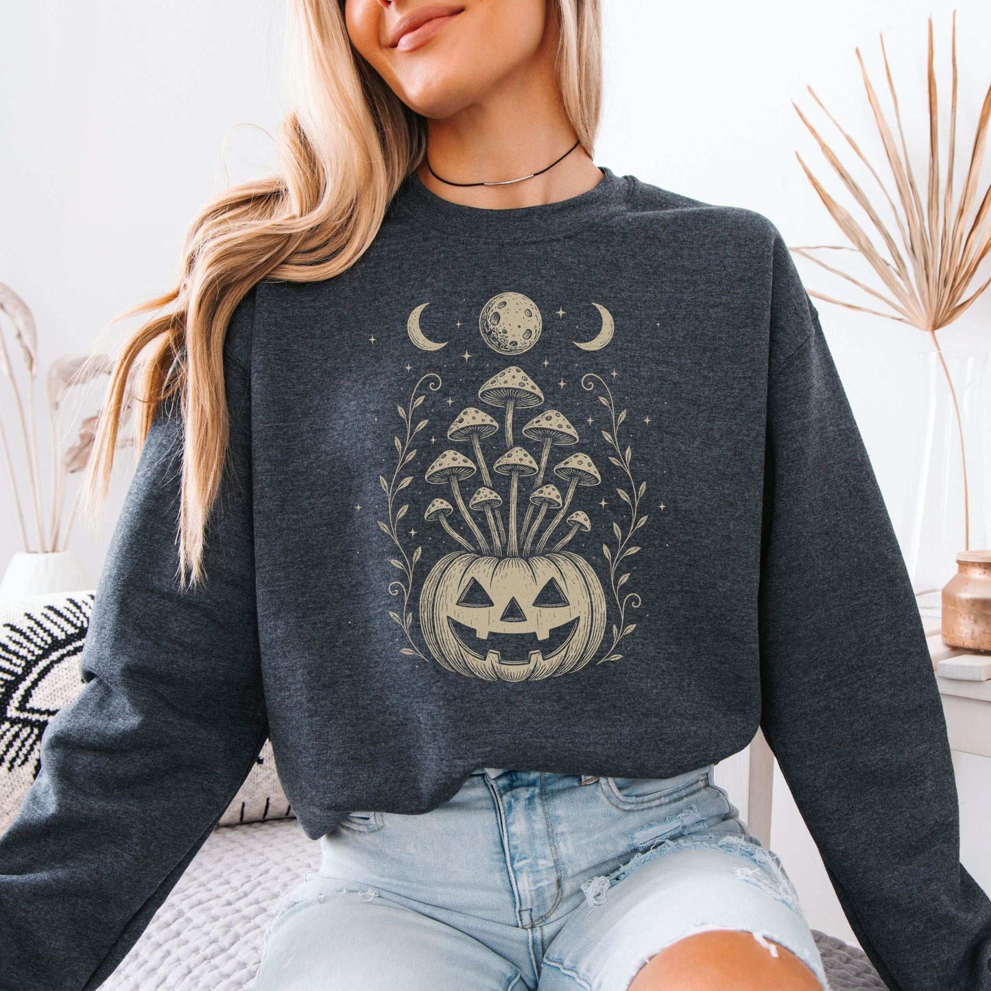 Mushroom Jack-O’-Lantern Halloween Sweatshirt – Retro Moonlit Pumpkin Magic