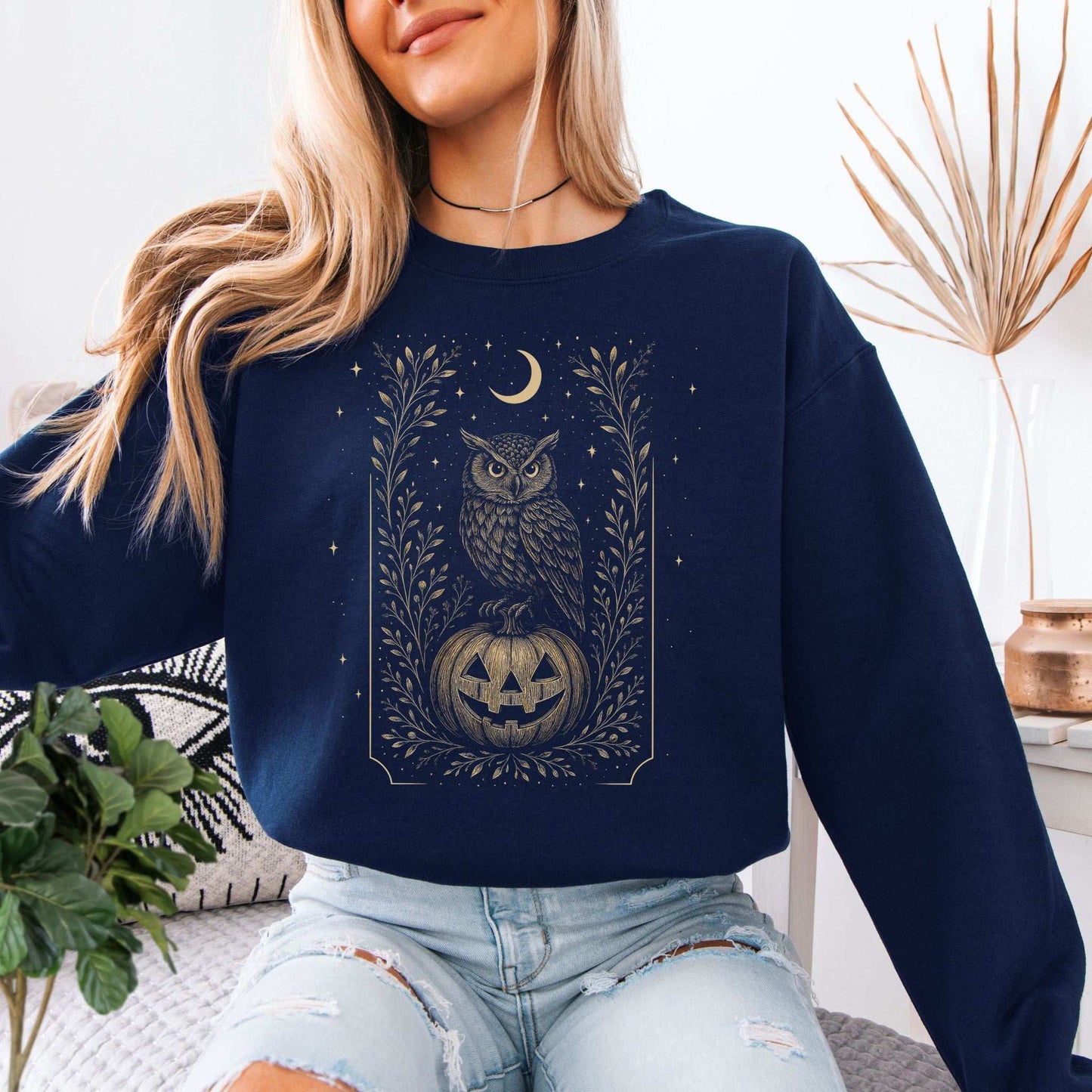 Owl Moon Halloween Sweatshirt – Vintage Jack-O’-Lantern Night Bird