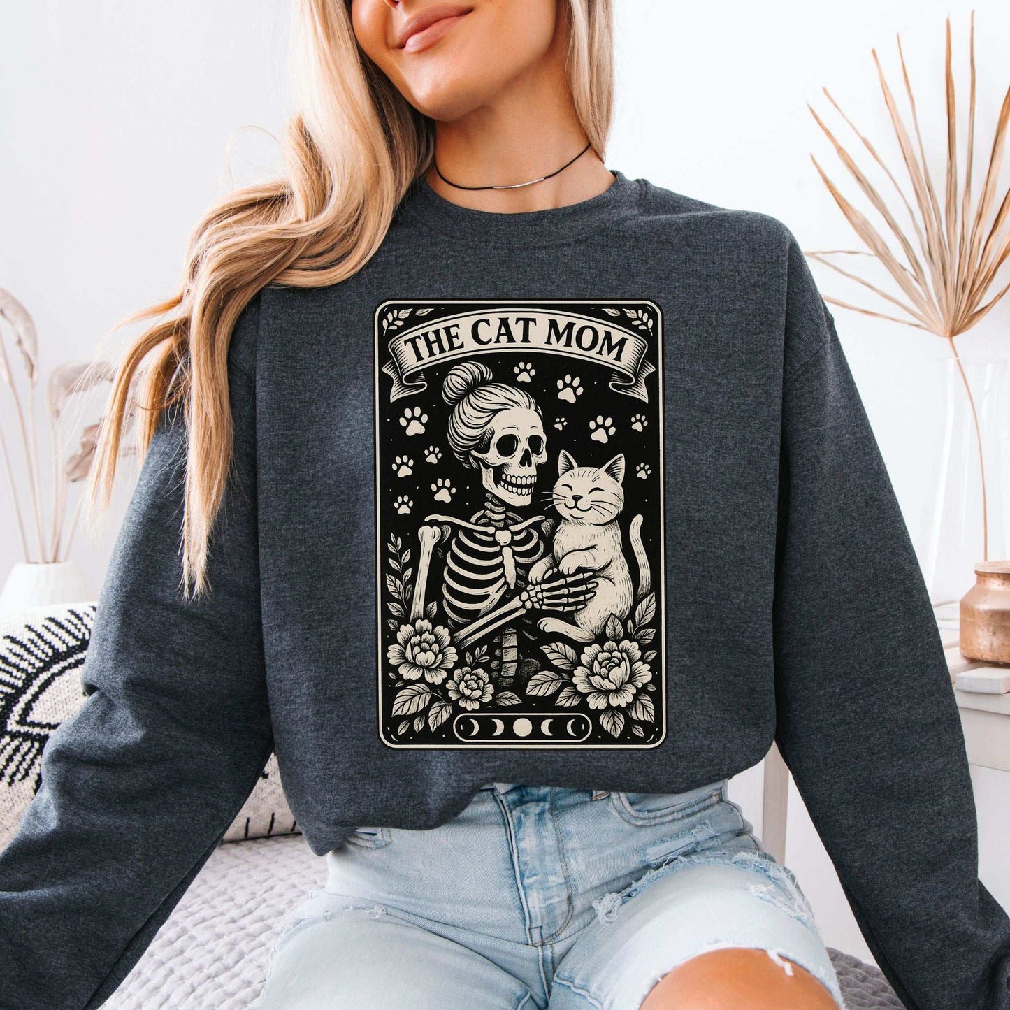 Cat Mom Skeleton Tarot Sweatshirt – Spooky Gothic Style for Cat Lovers