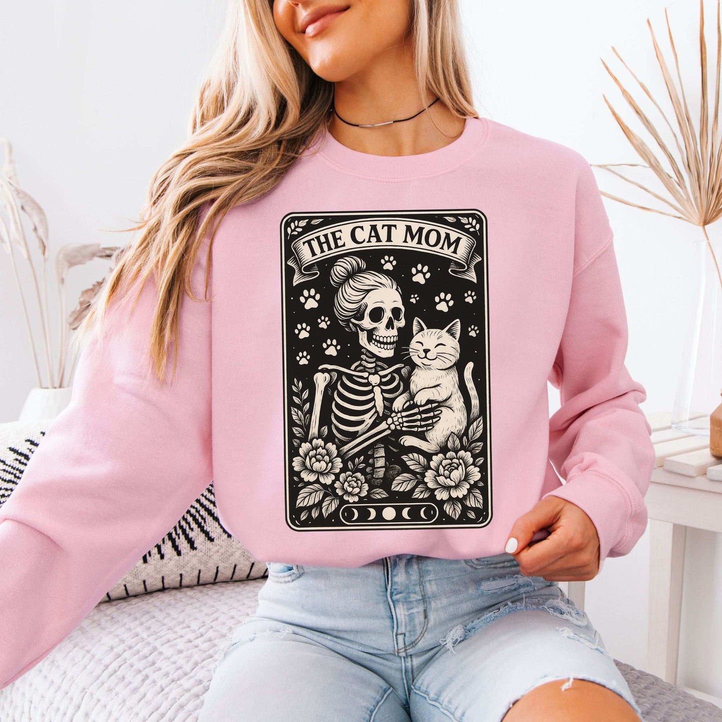 Cat Mom Skeleton Tarot Sweatshirt – Spooky Gothic Style for Cat Lovers