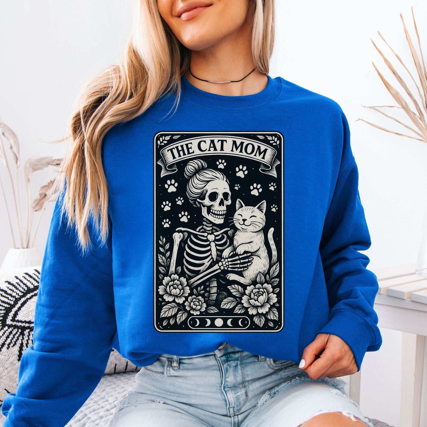 Cat Mom Skeleton Tarot Sweatshirt – Spooky Gothic Style for Cat Lovers