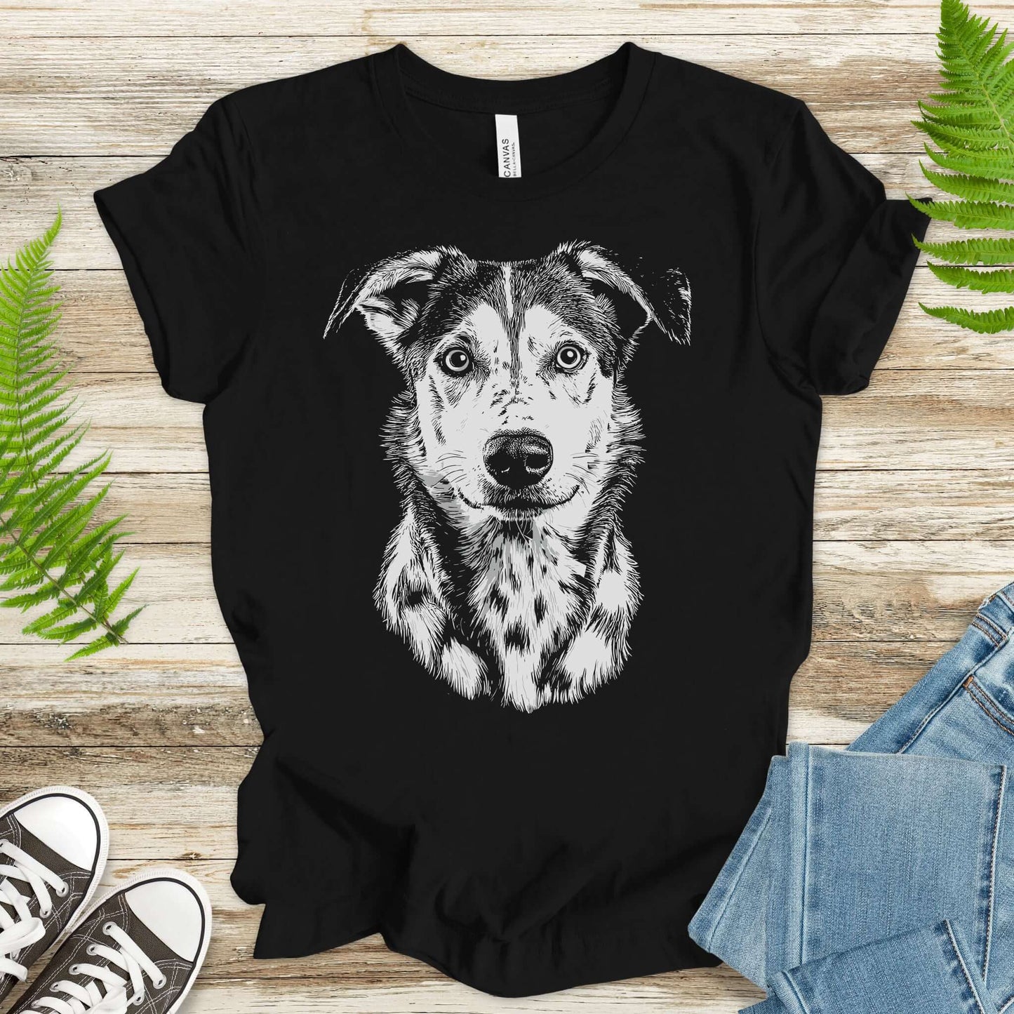 Realistic Husky Dog Lover T-Shirt – Vintage Style Pet Portrait Tee