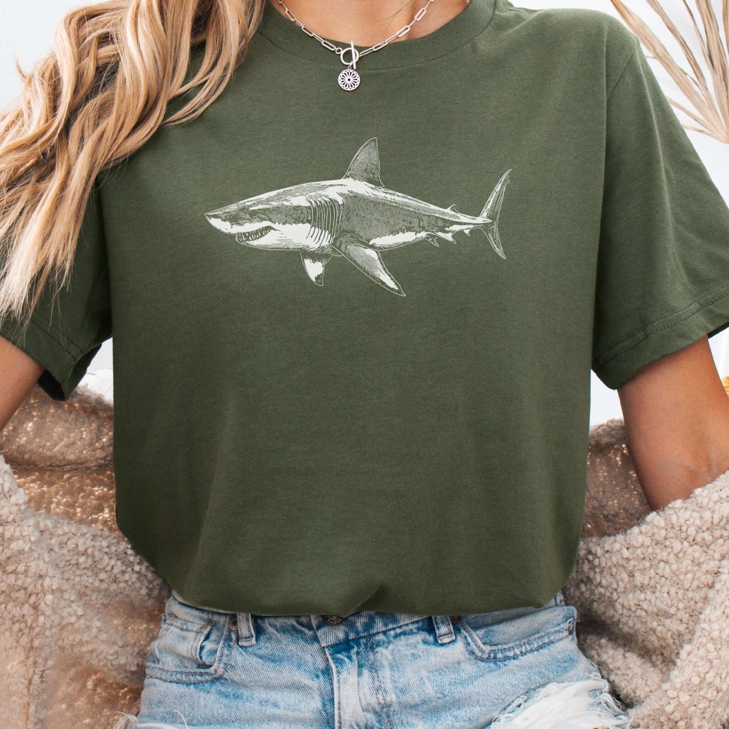 Vintage Great White Shark T-Shirt – Ocean Conservation Retro Style