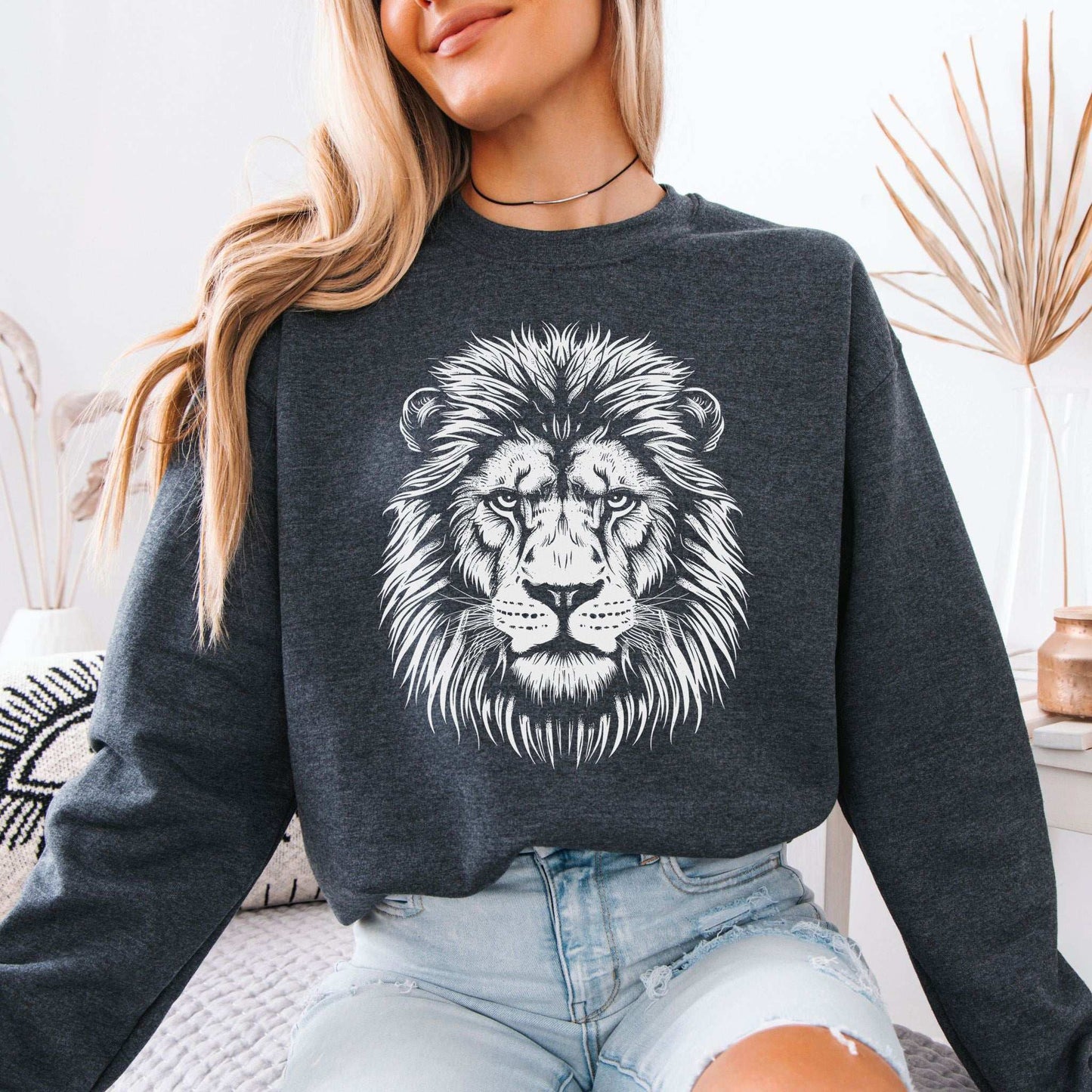 Lion Face Sweatshirt – Hand-Drawn Jungle King with Alpha Energy