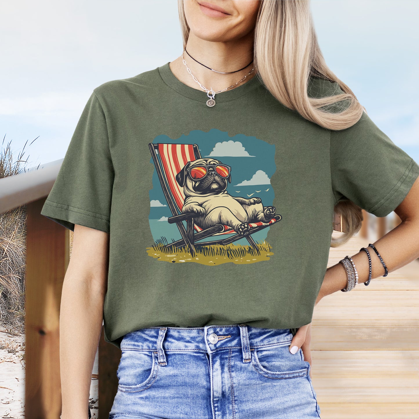 Lazy Pug T-Shirt – Chill Beach Vibes in Vintage Style