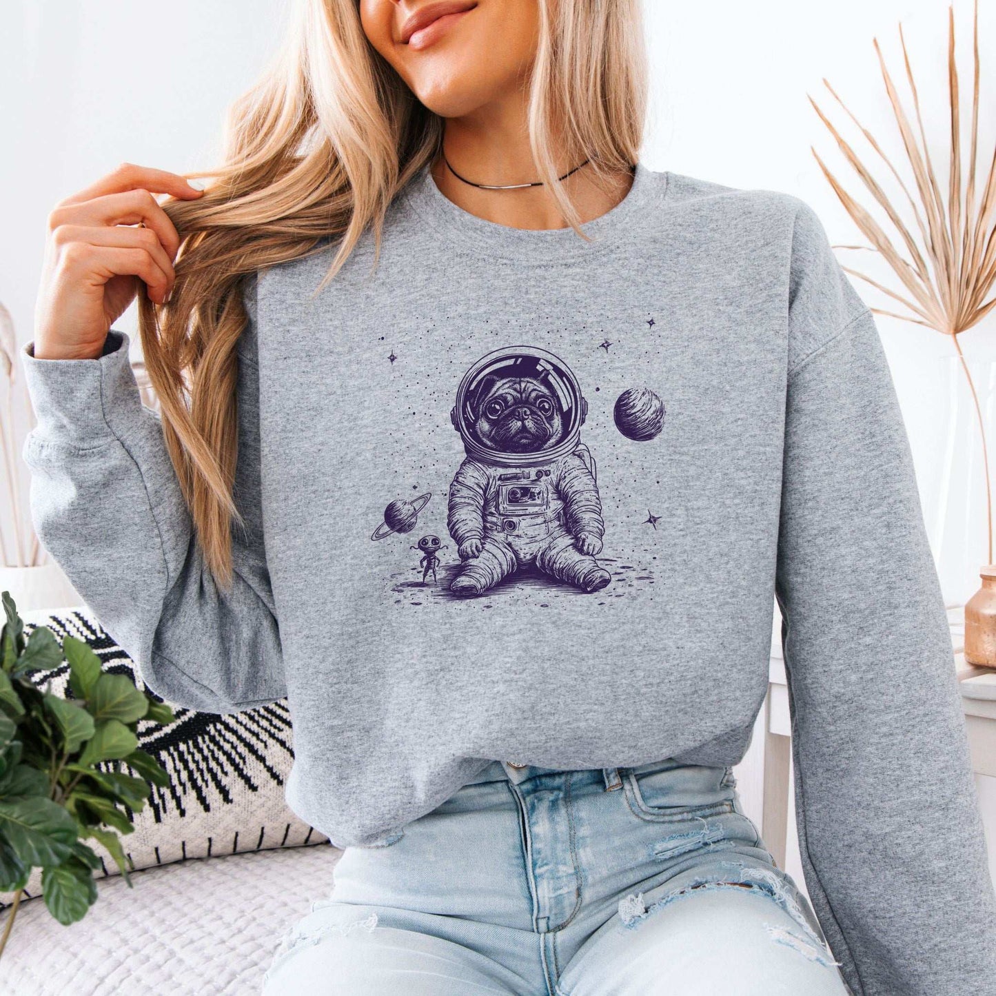 Space Pug Sweatshirt – Funny Astronaut Dog Explorer Adventure