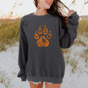 Halloween Cat Paw Print Sweatshirt – Spooky Season Gift for Cat Lovers
