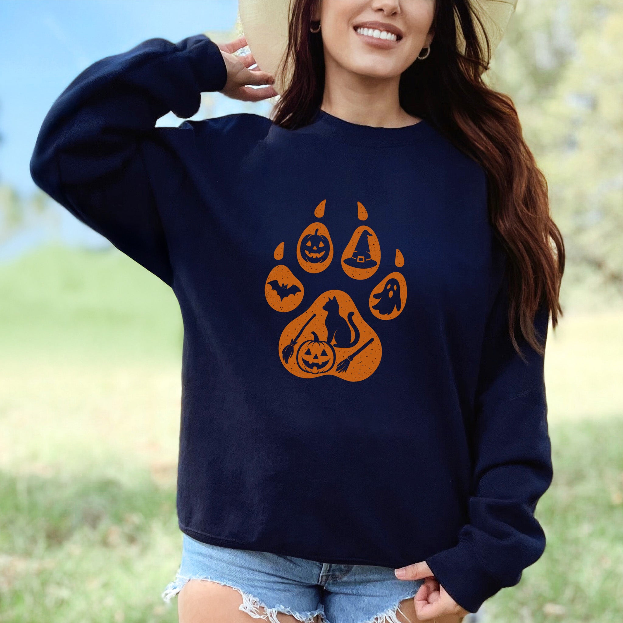 Halloween Cat Paw Print Sweatshirt – Spooky Season Gift for Cat Lovers