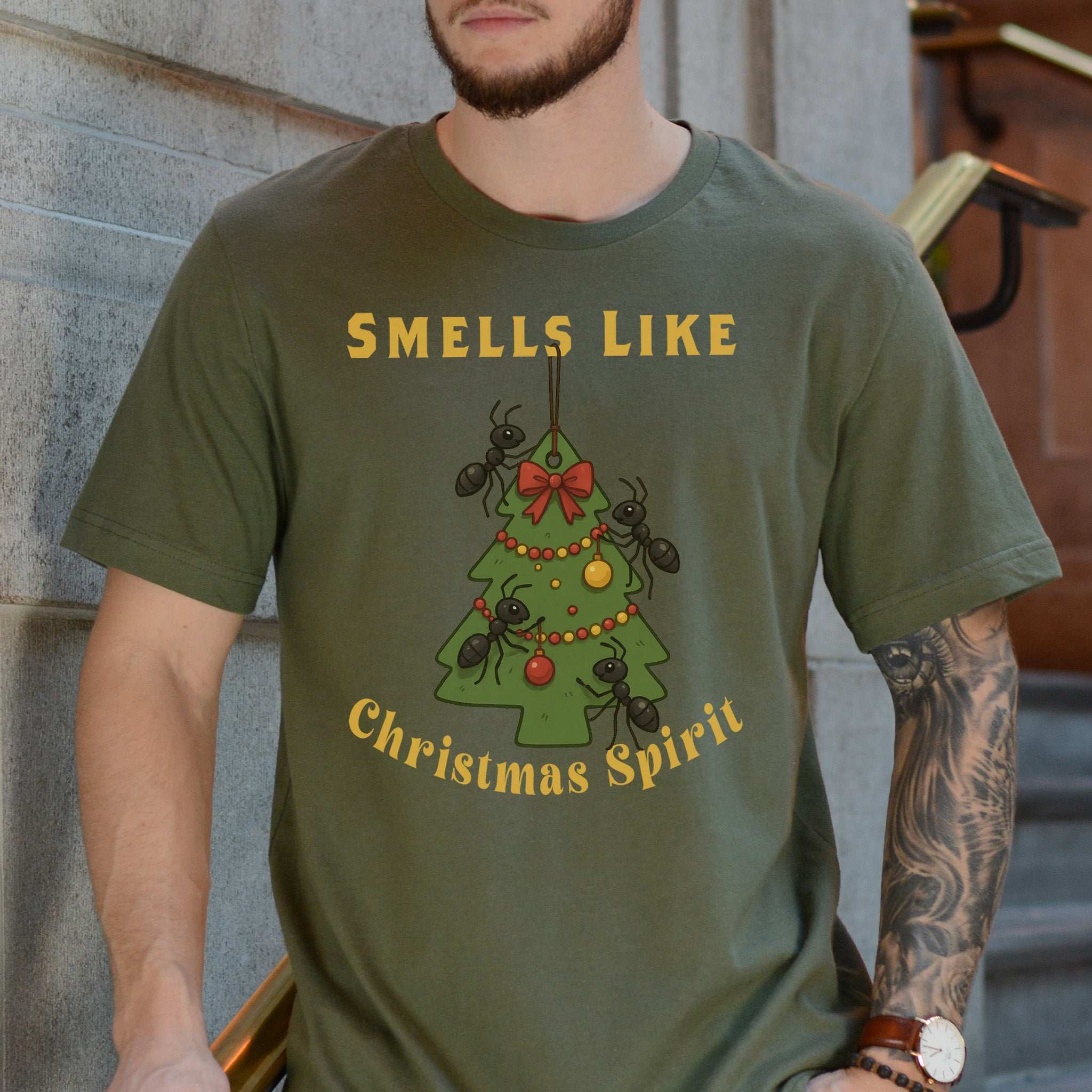 Smells Like Christmas Spirit T-Shirt – Funny Ant Holiday Tree Tee