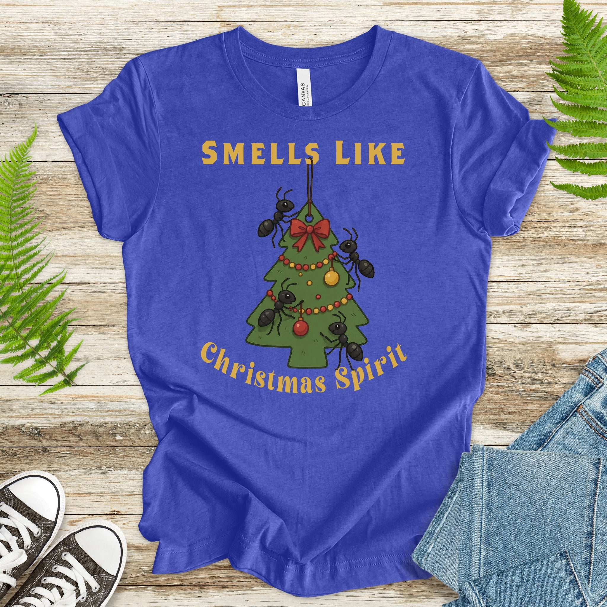 Smells Like Christmas Spirit T-Shirt – Funny Ant Holiday Tree Tee