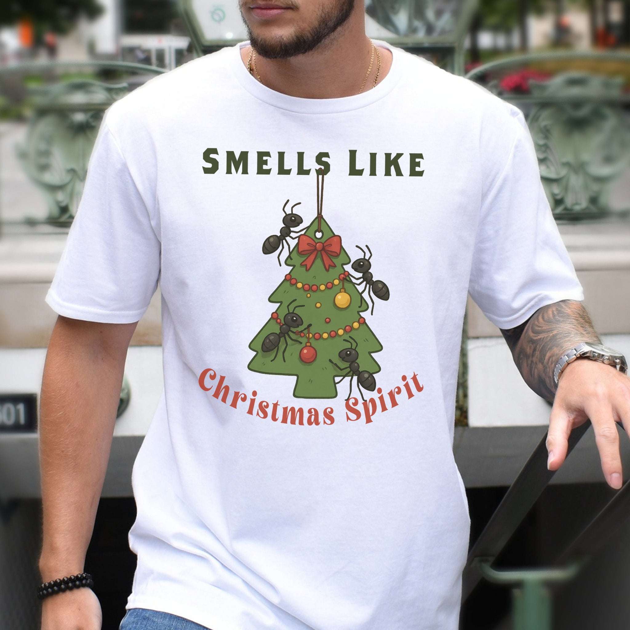 Smells Like Christmas Spirit T-Shirt – Funny Ant Holiday Tree Tee