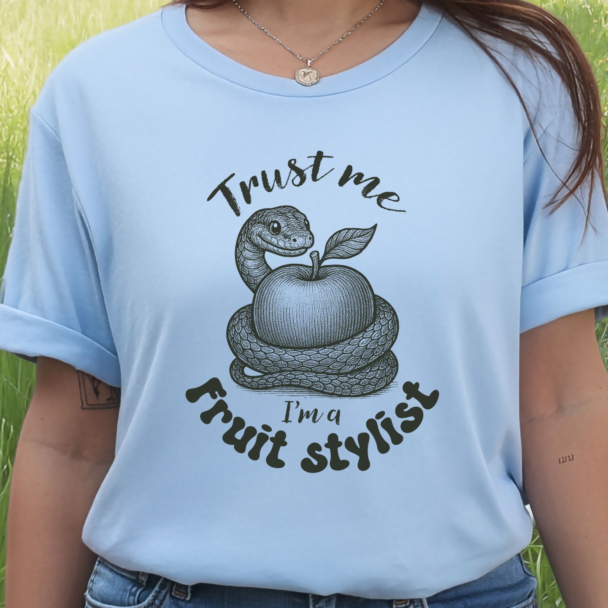 Trust Me I'm a Fruit Stylist – Funny Snake Meme Shirt for Serpent Lovers & Sarcastic Vibes
