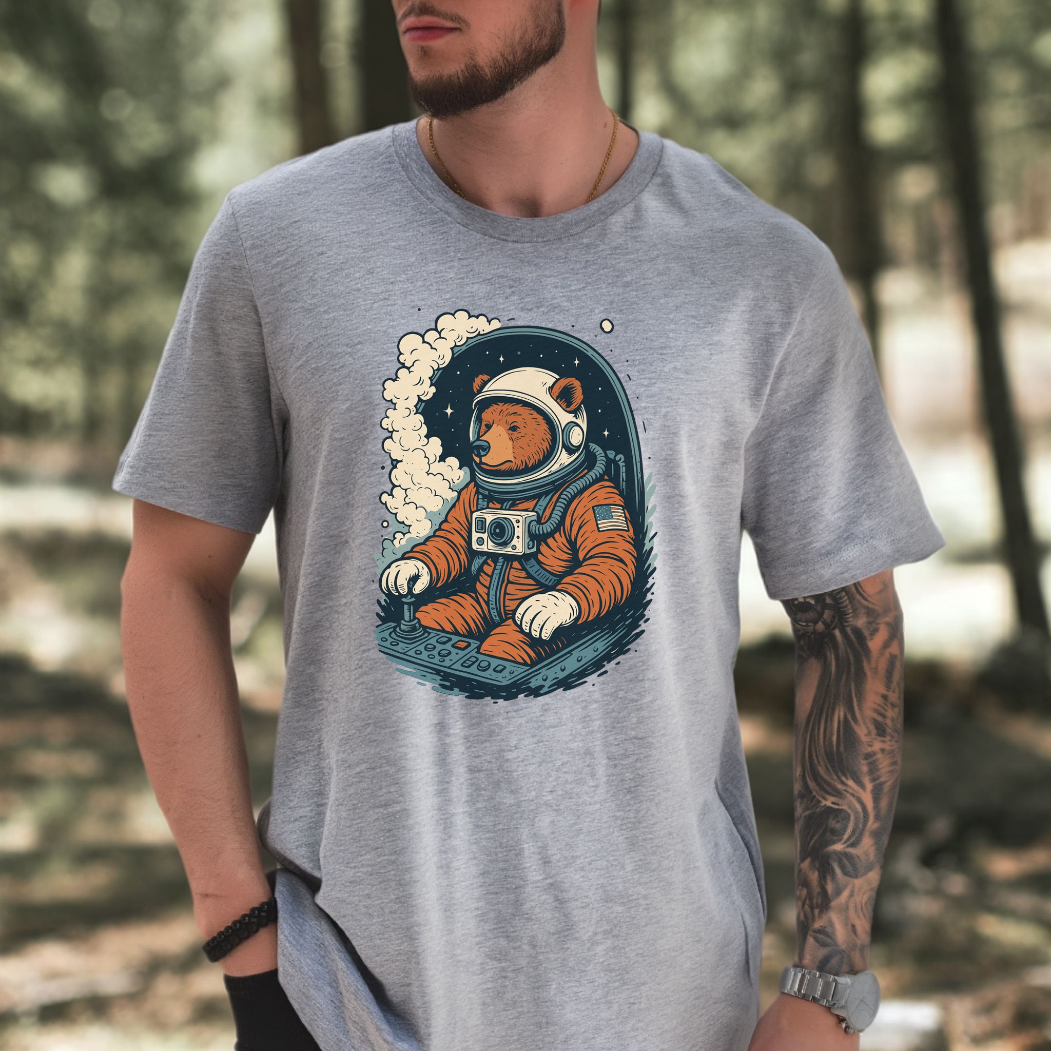 Astronaut Bear Space T-Shirt – Retro Cosmic Grizzly Galaxy Tee