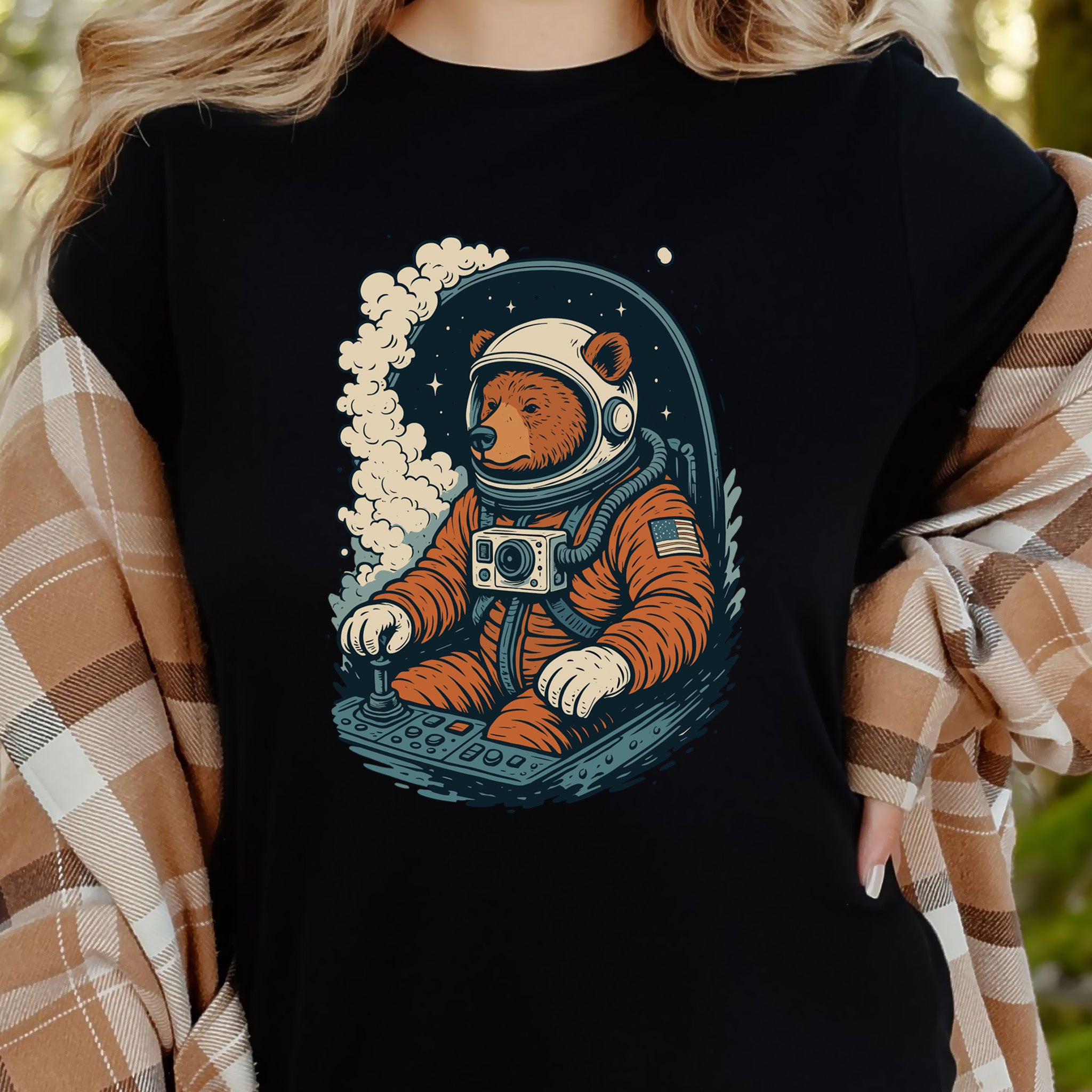 Astronaut Bear Space T-Shirt – Retro Cosmic Grizzly Galaxy Tee