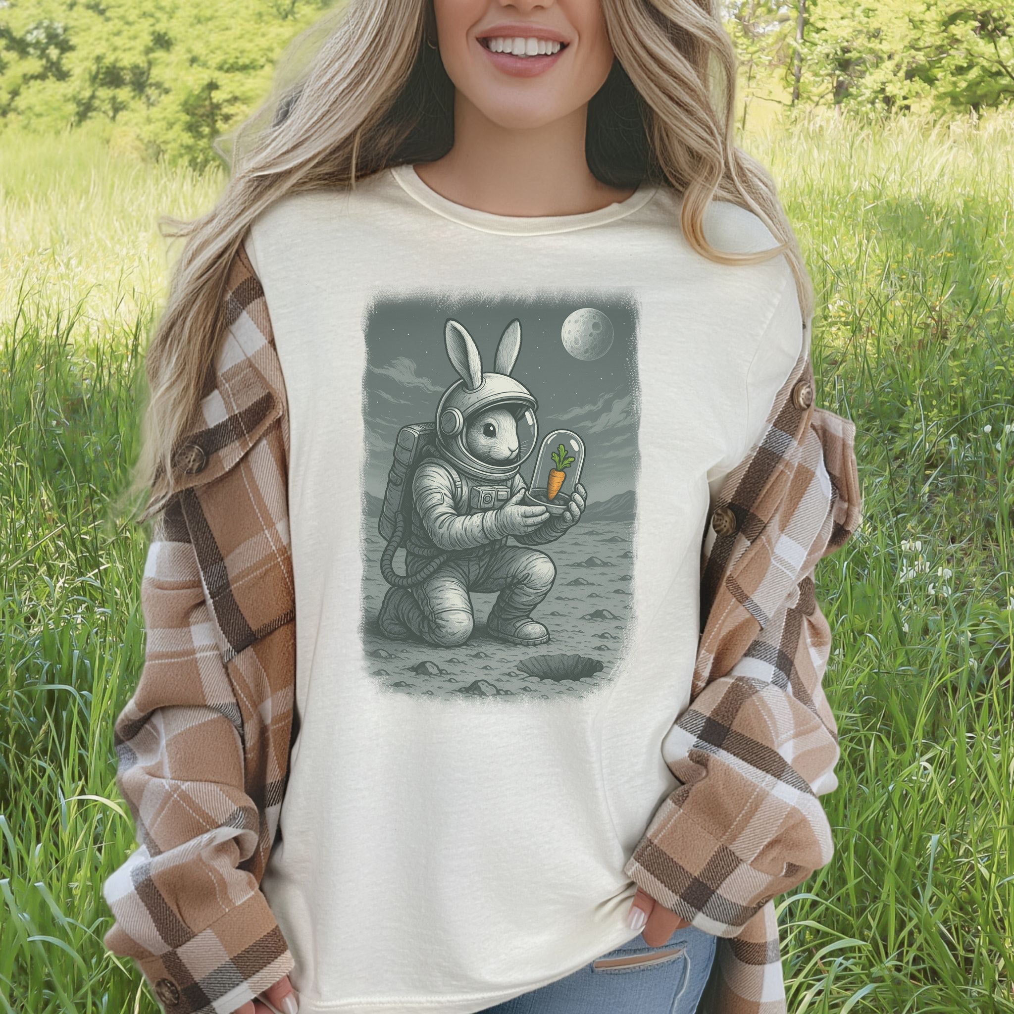 Astronaut Bunny Carrot T-Shirt – Funny Space Rabbit Galaxy Tee