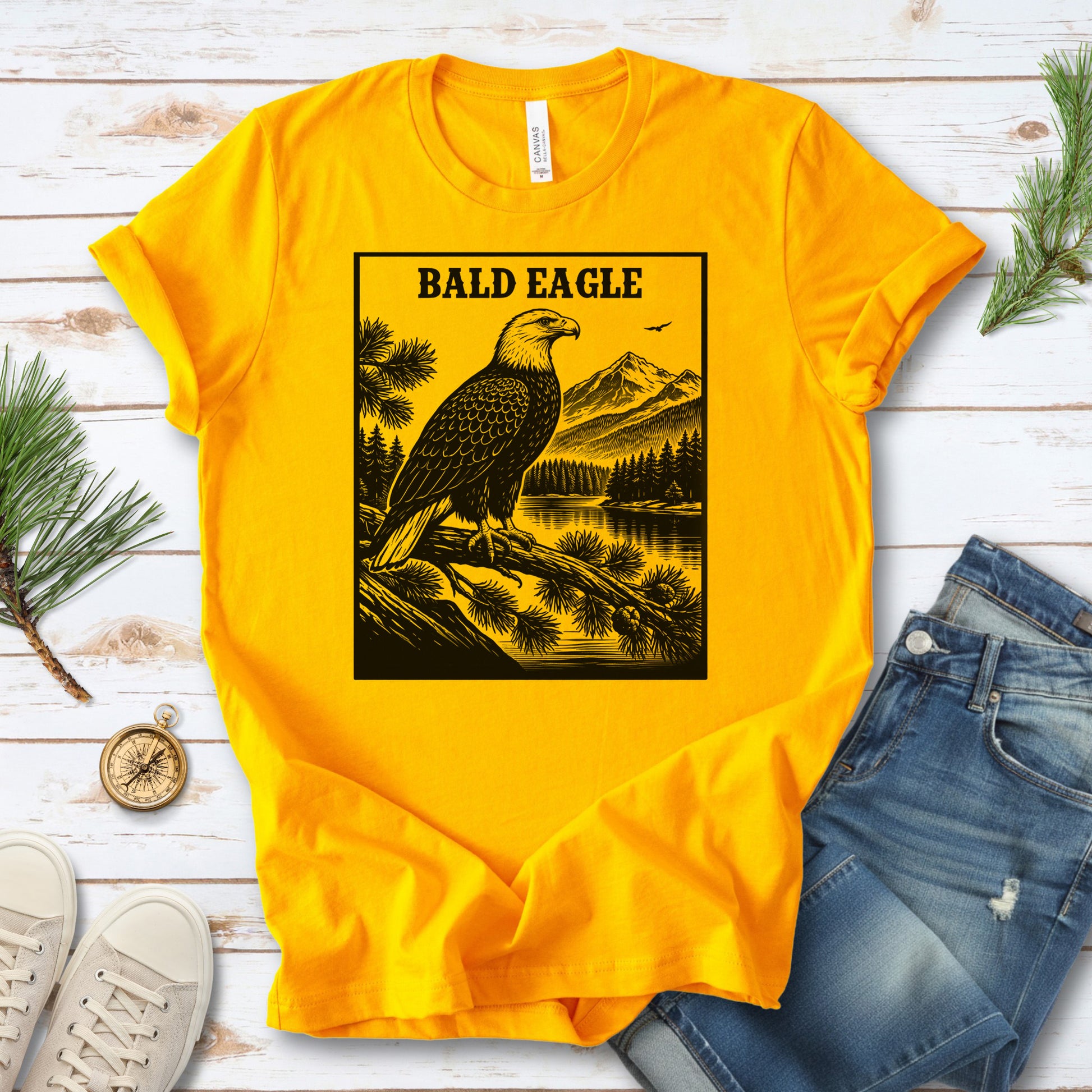 Bald Eagle Mountain Landscape Vintage Raptor Wildlife T-Shirt