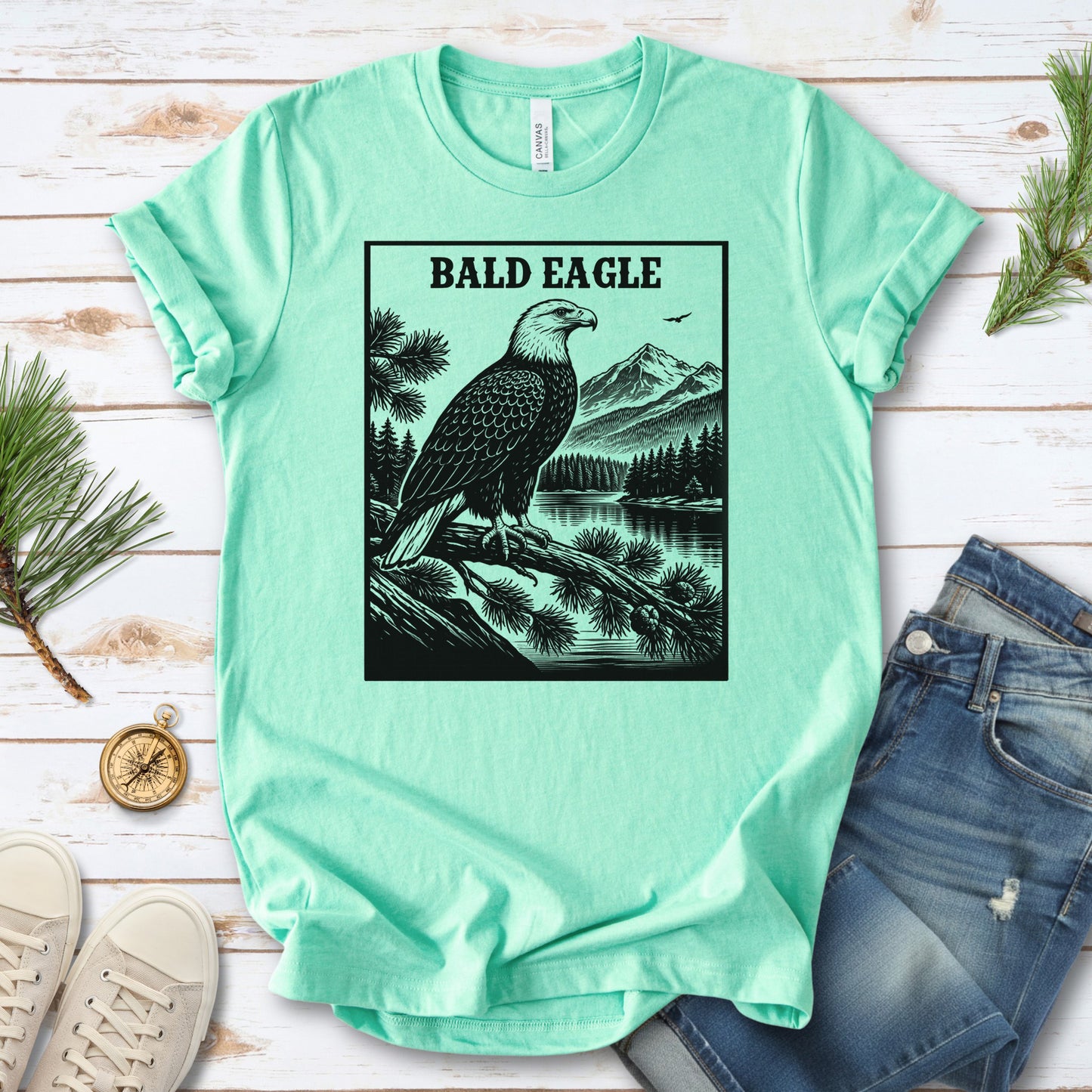 Bald Eagle Mountain Landscape Vintage Raptor Wildlife T-Shirt