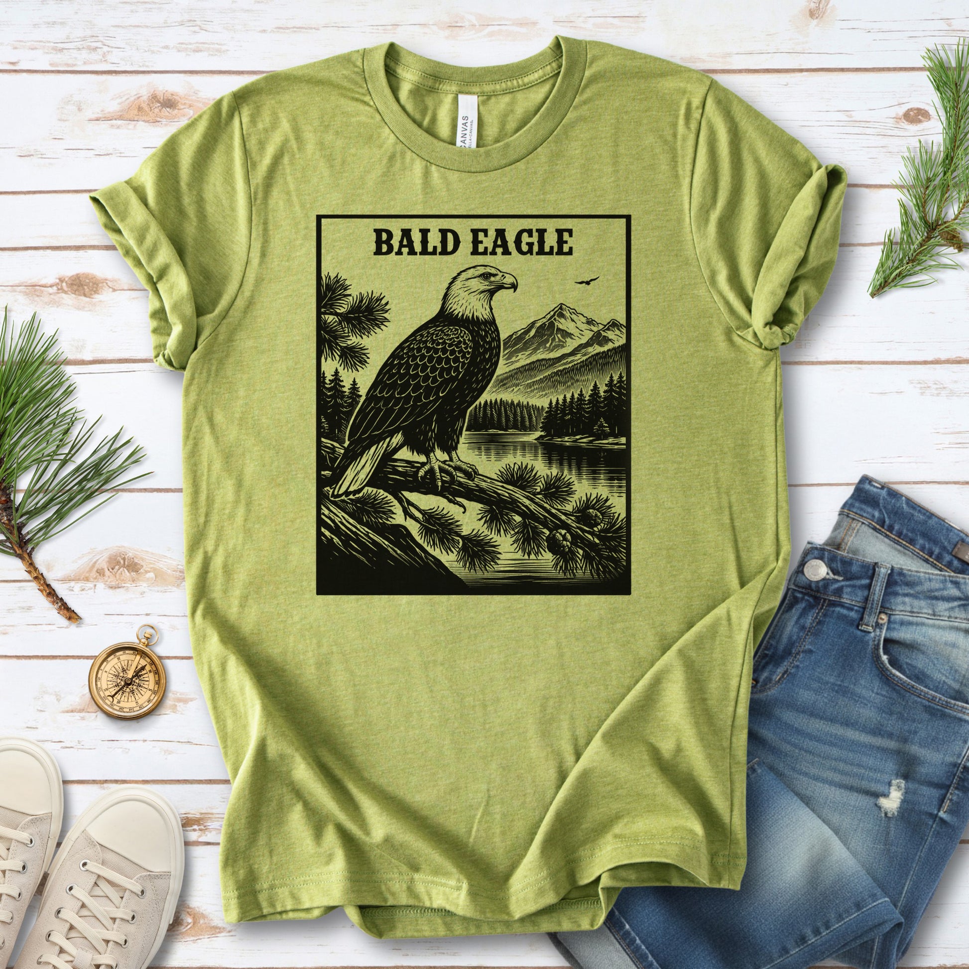Bald Eagle Mountain Landscape Vintage Raptor Wildlife T-Shirt