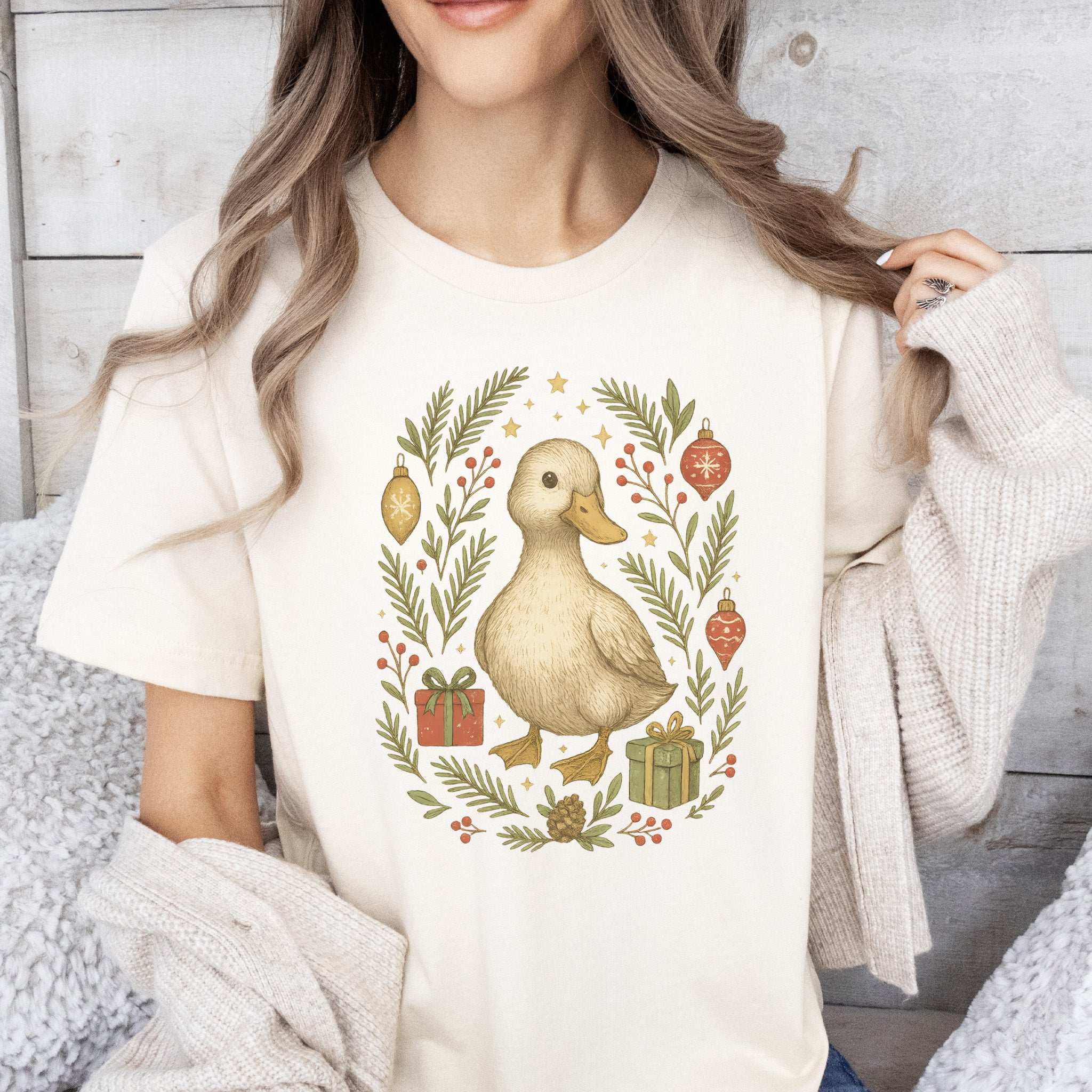 Christmas Duck T-Shirt – Cute Holiday Bird Lovers Gift Tee