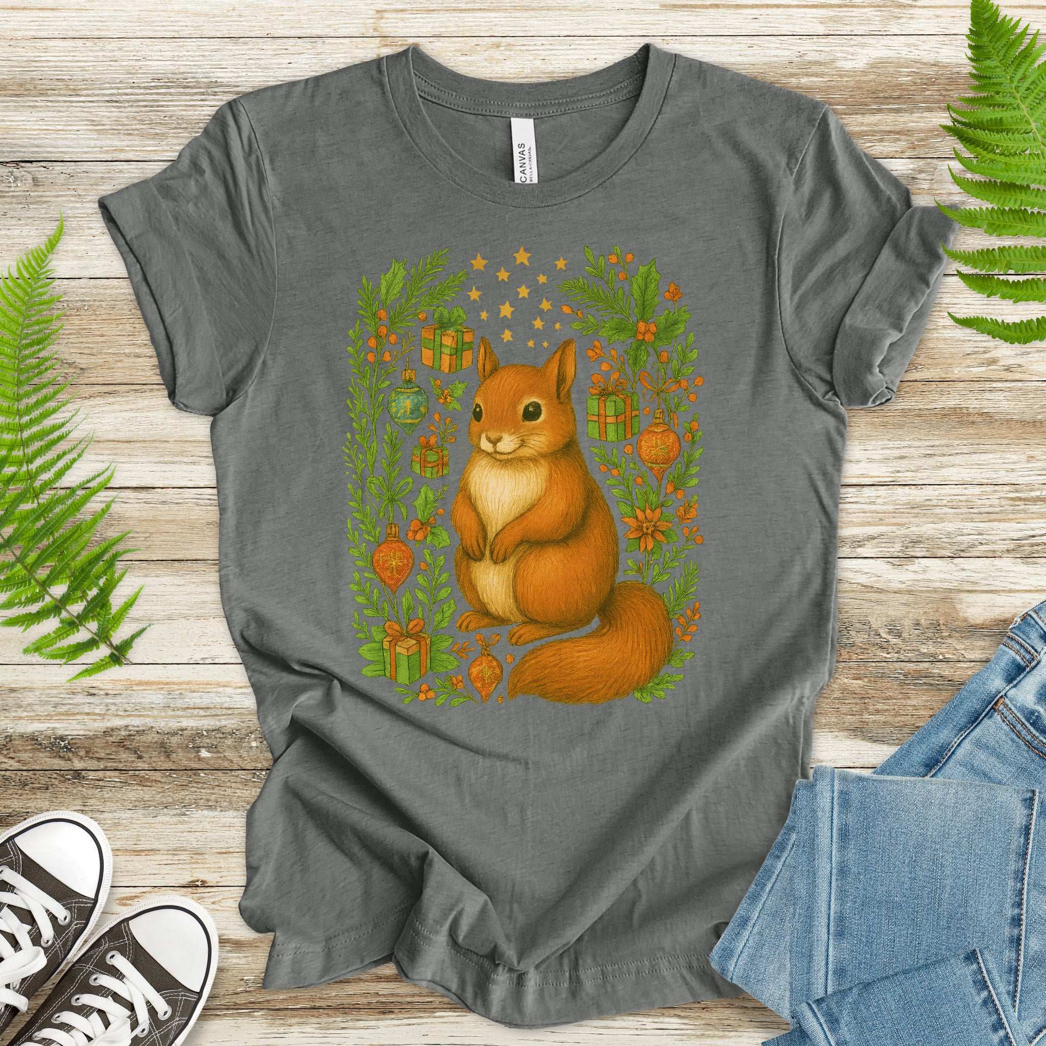 Christmas Squirrel T-Shirt – Cute Woodland Holiday Animal Tee