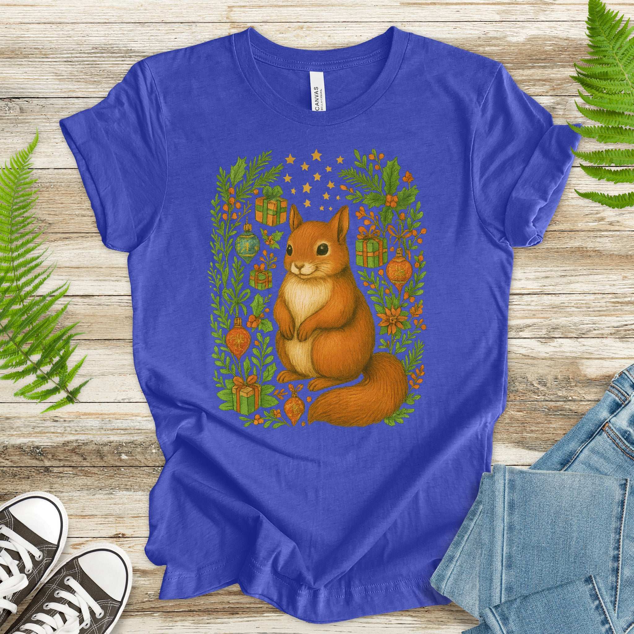 Christmas Squirrel T-Shirt – Cute Woodland Holiday Animal Tee