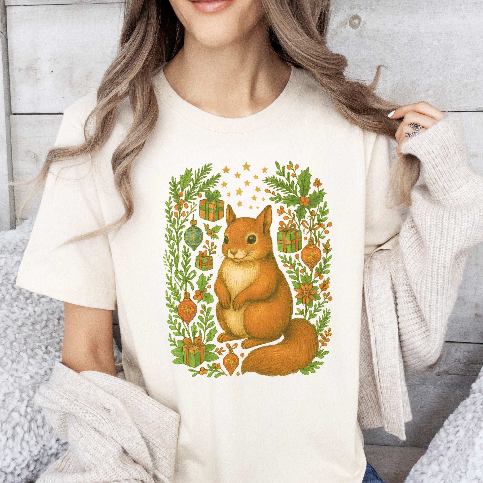 Christmas Squirrel T-Shirt – Cute Woodland Holiday Animal Tee