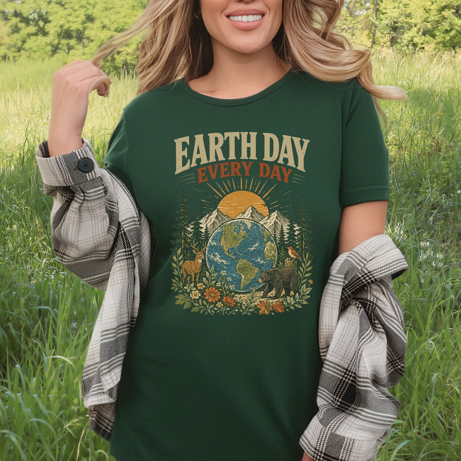 Earth Day Every Day Retro Globe Wildlife Nature Lover Eco Gift T-Shirt