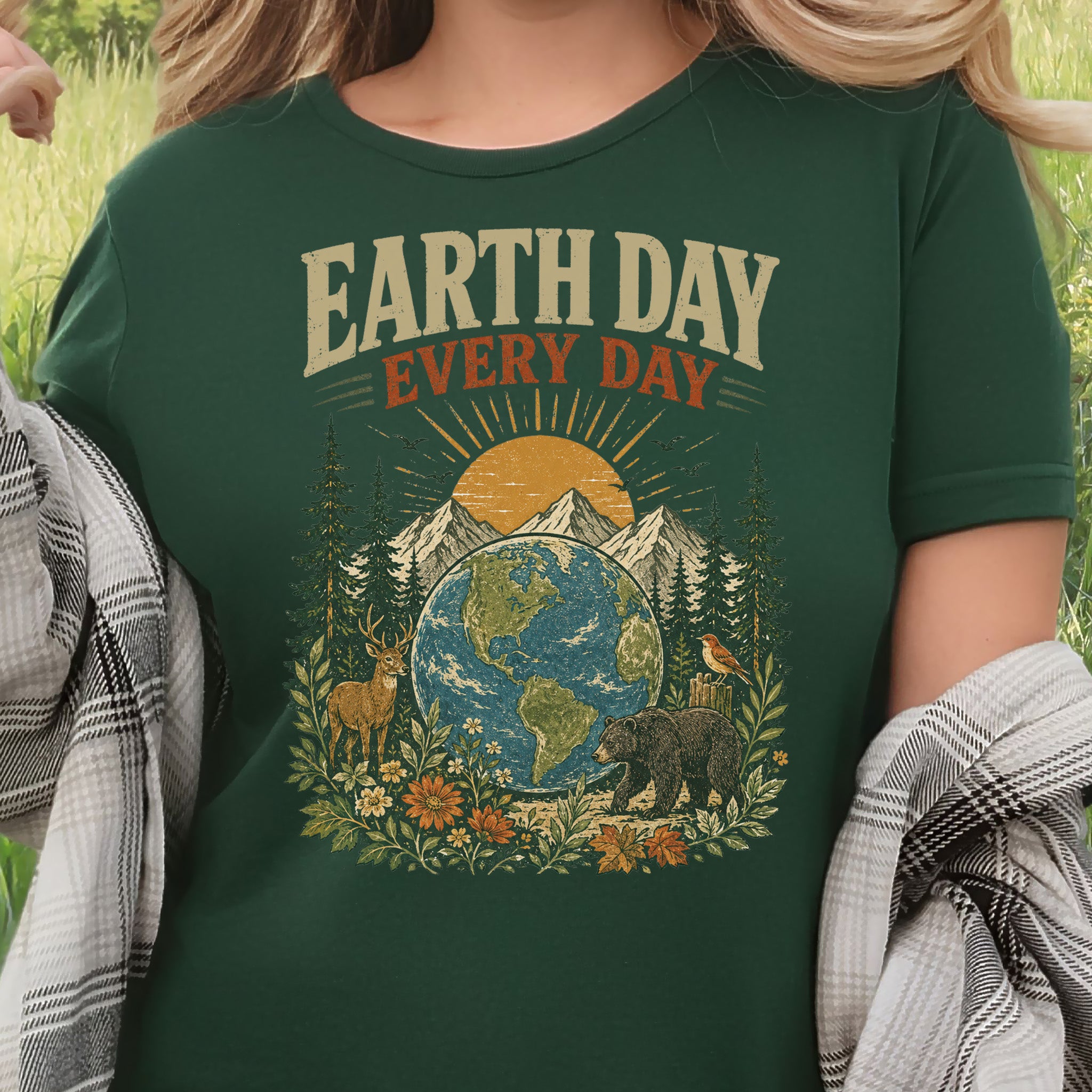 Earth Day Every Day Retro Globe Wildlife Nature Lover Eco Gift T-Shirt