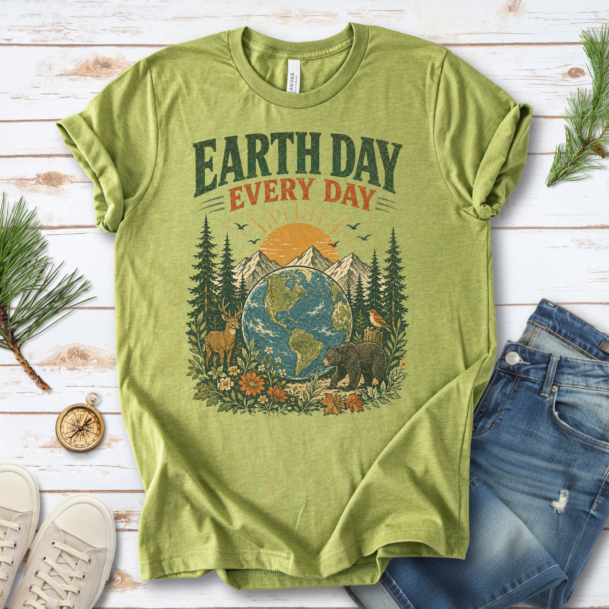 Earth Day Every Day Retro Globe Wildlife Nature Lover Eco Gift T-Shirt