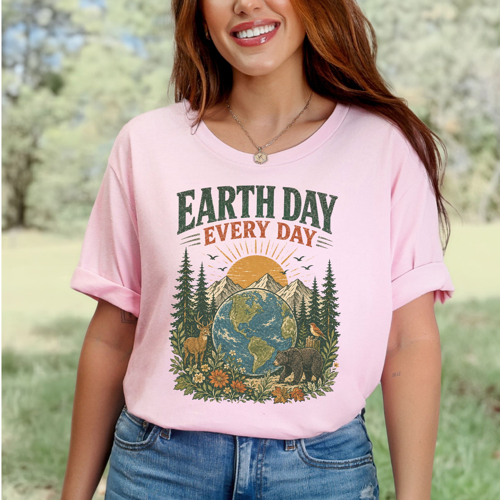 Earth Day Every Day Retro Globe Wildlife Nature Lover Eco Gift T-Shirt