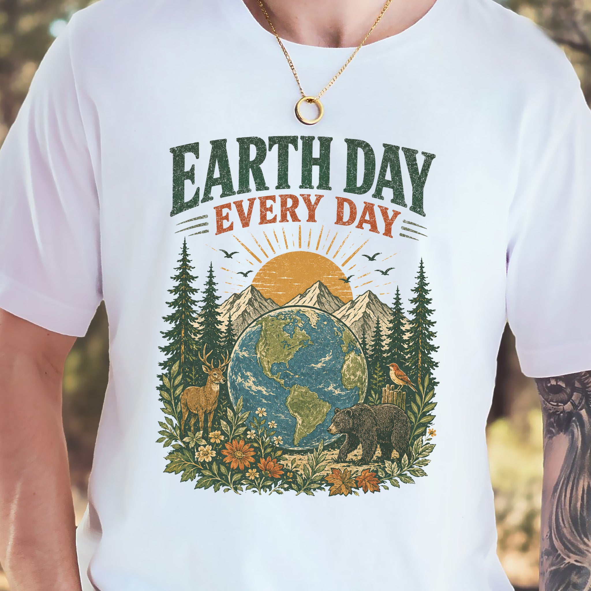 Earth Day Every Day Retro Globe Wildlife Nature Lover Eco Gift T-Shirt