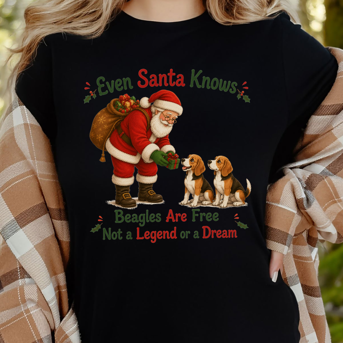 Even Santa Knows Beagles Are Free Christmas Beagle Animal Rights T-Shirt