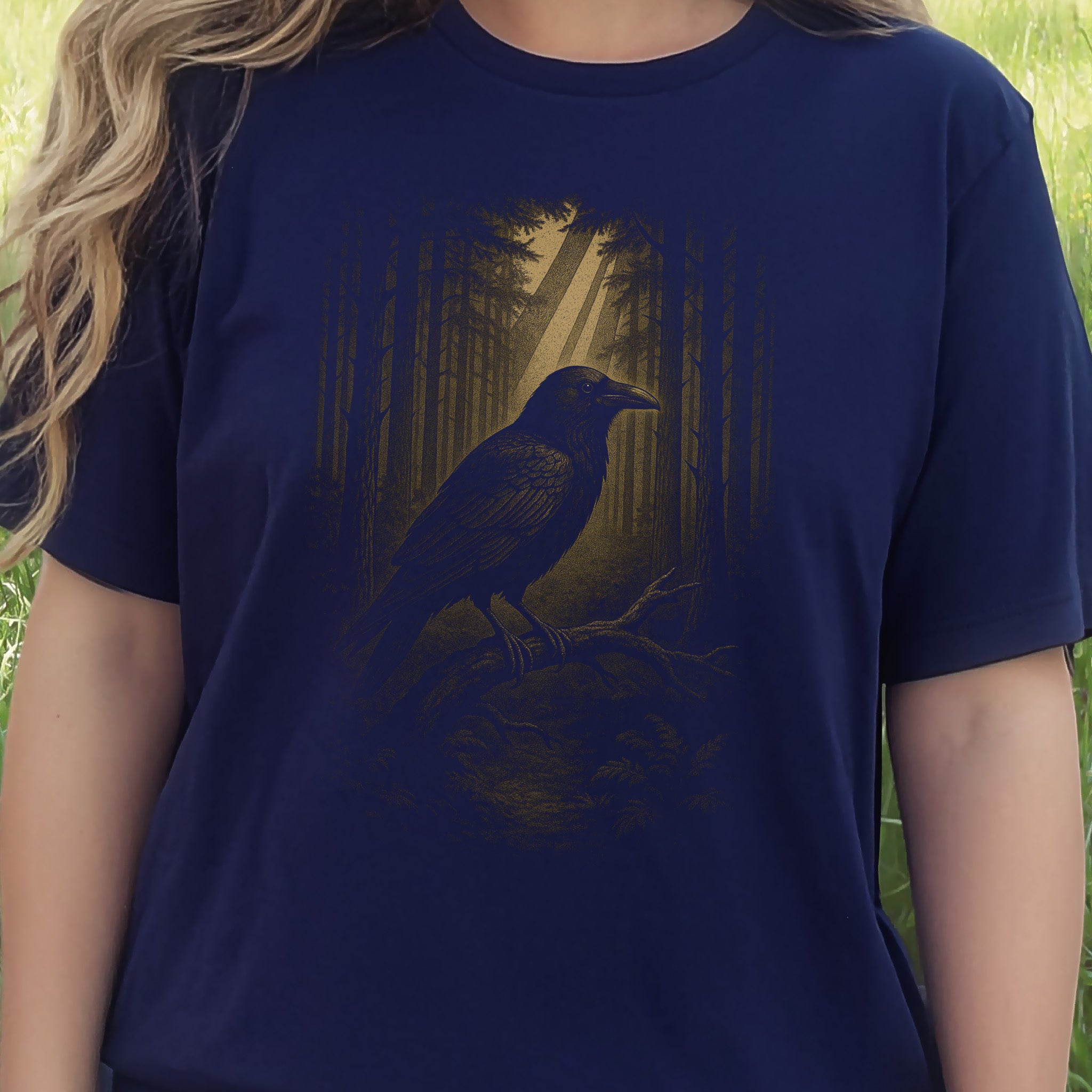 Raven Spirit Animal T-Shirt – Gothic Forest Mystery Vibes