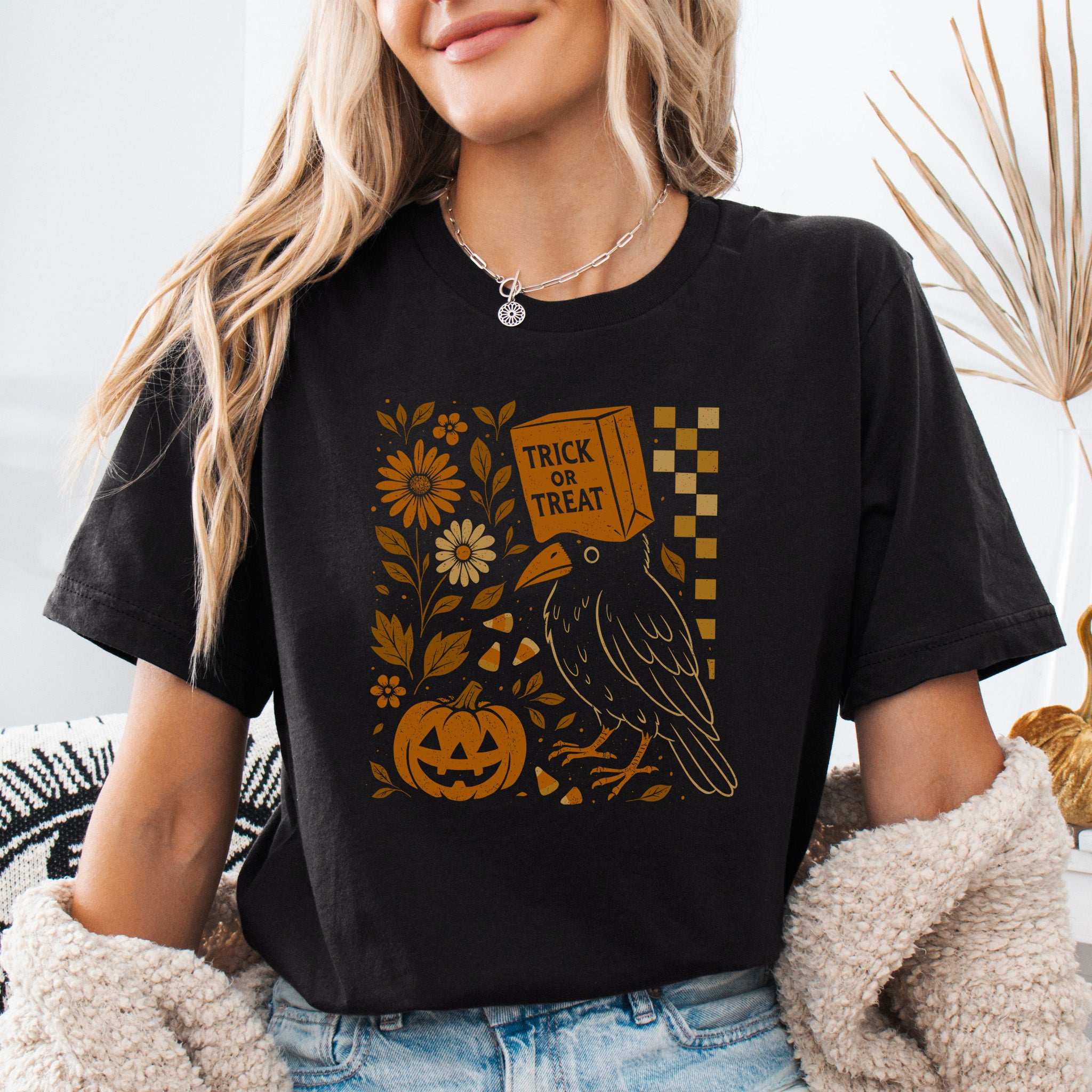 Trick-or-Treat Crow T-Shirt – Funny Halloween Bird & Pumpkin Vibes