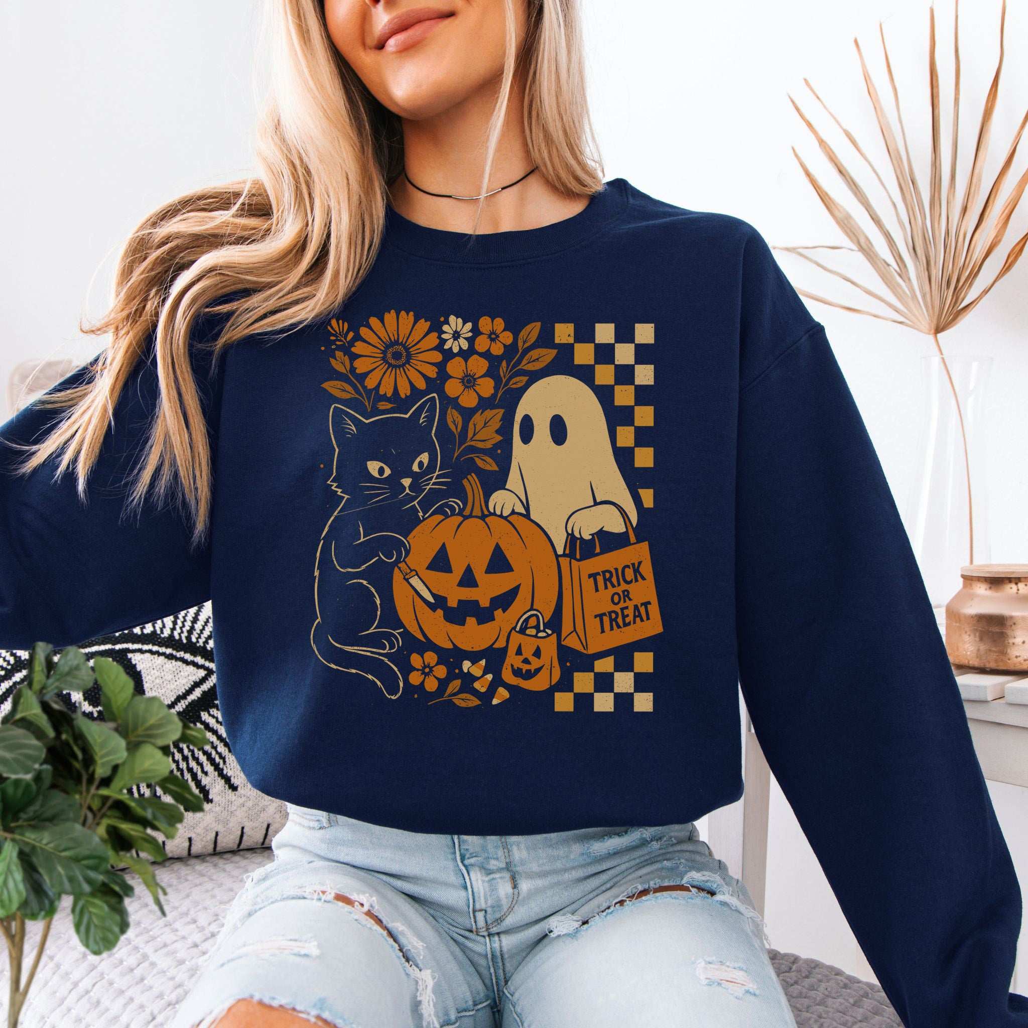 Halloween Cat & Ghost Sweatshirt – Cute Retro Trick-or-Treat Vibes
