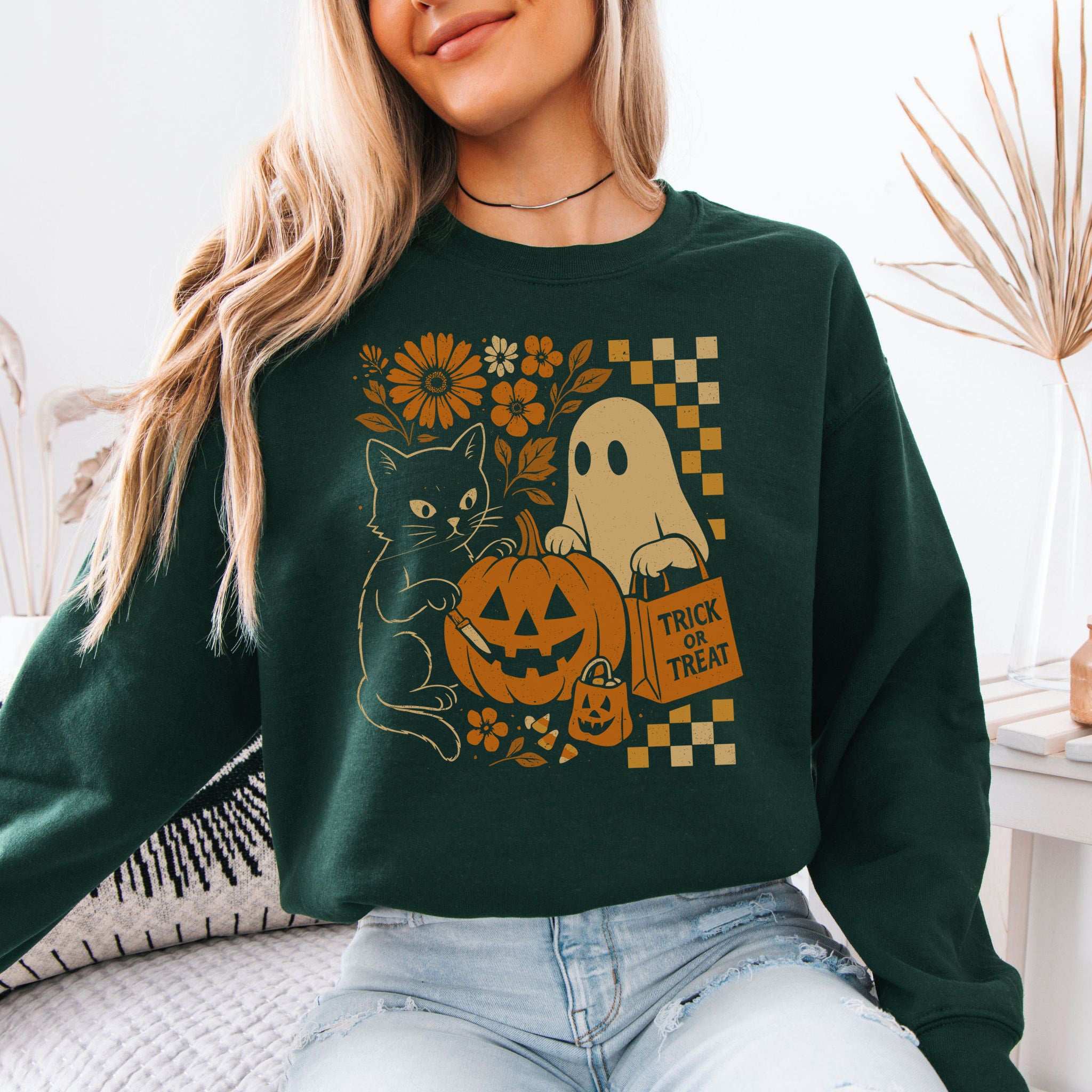 Halloween Cat & Ghost Sweatshirt – Cute Retro Trick-or-Treat Vibes