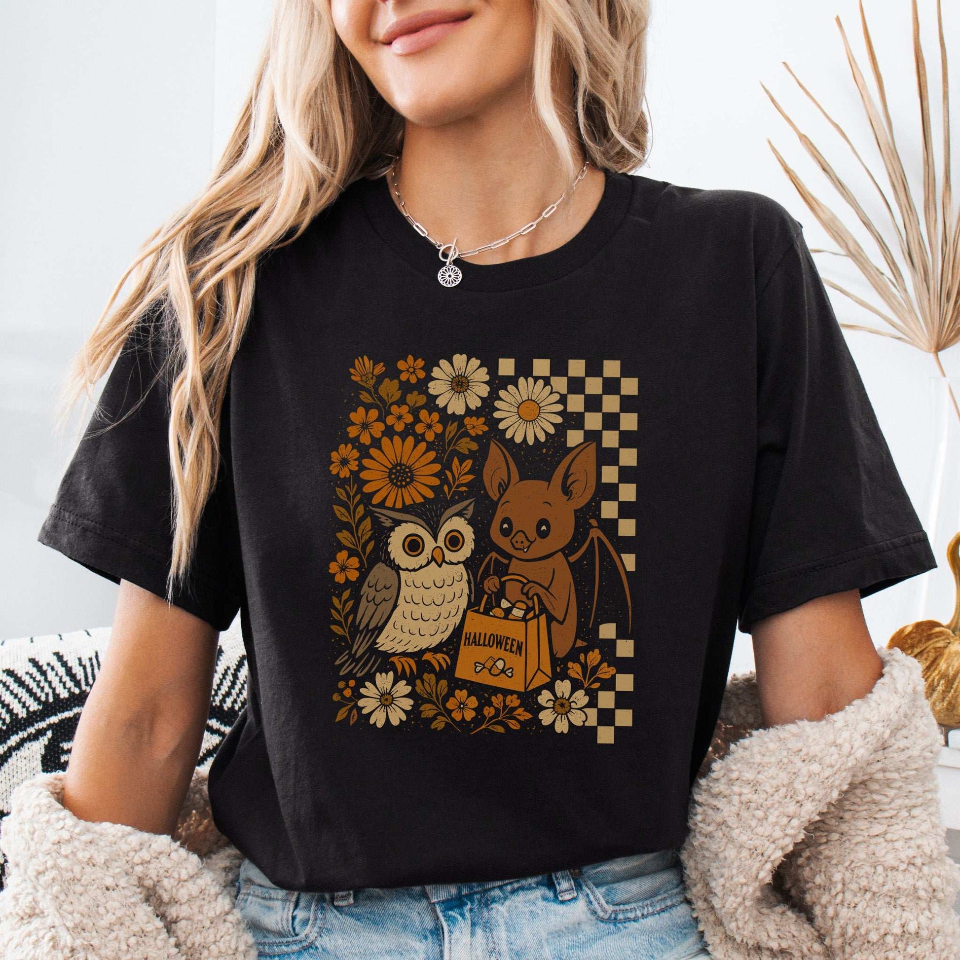 Halloween Owl & Bat T-Shirt – Cute Forest Friends in Retro Trick-or-Treat