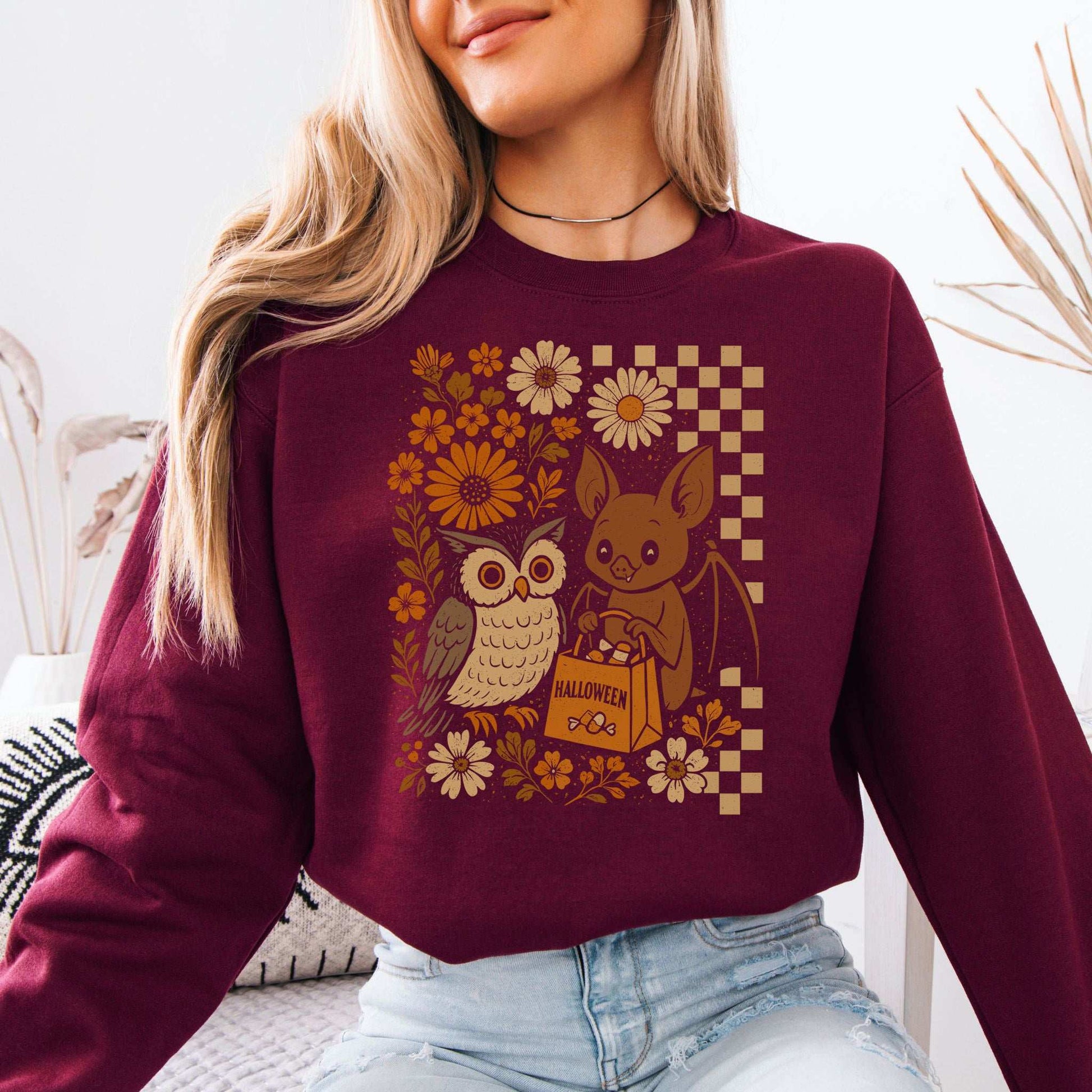 Halloween Owl & Bat Sweatshirt – Cute Forest Friends in Retro Trick-or-Treat
