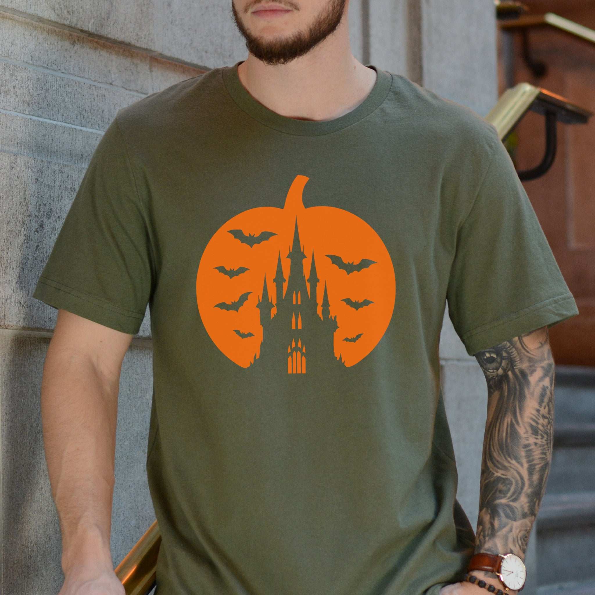 Haunted Pumpkin Castle T-Shirt – Gothic Halloween Bat & Spooky Vibes Tee