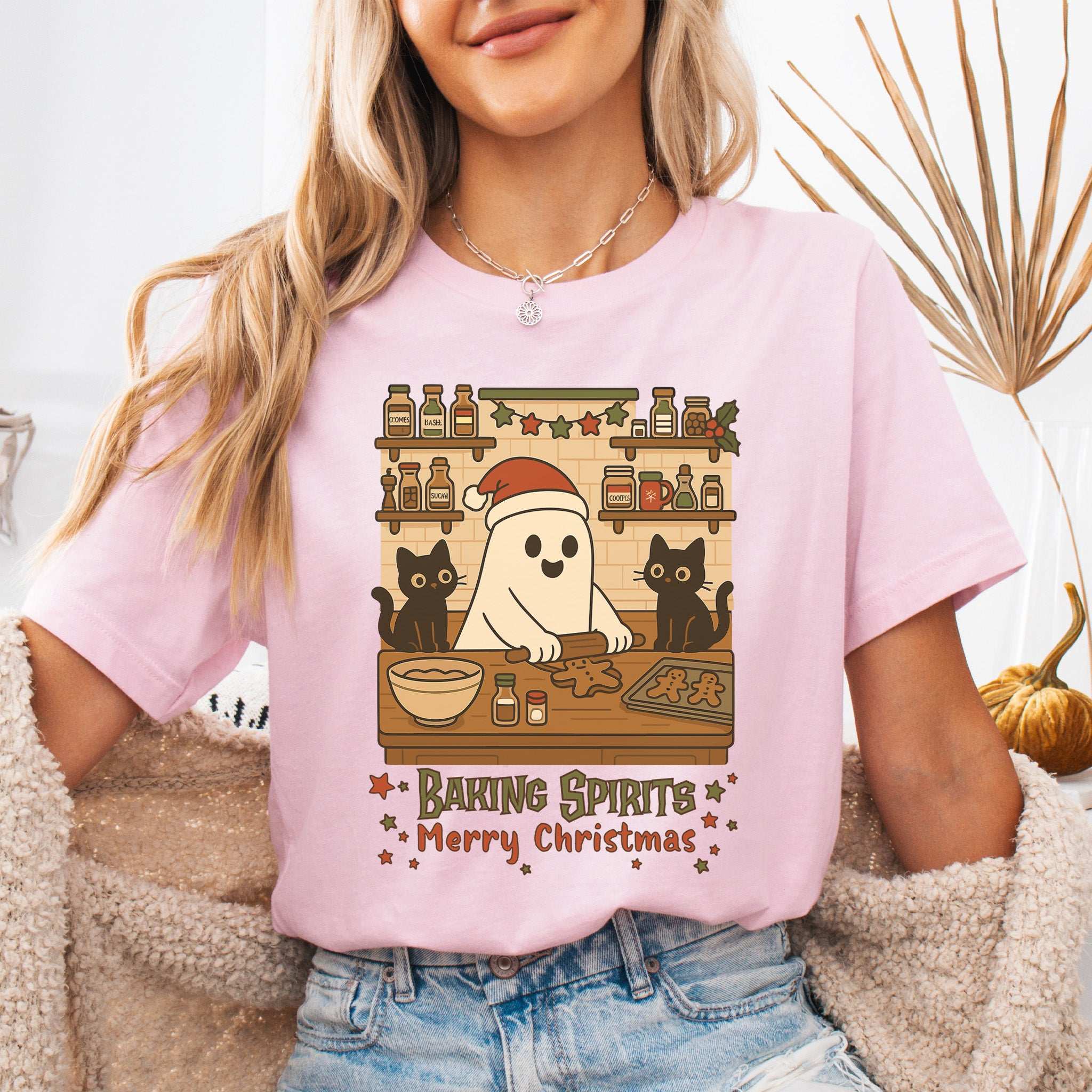 Baking Spirits Ghost & Cats T-Shirt – Cute Gingerbread Christmas Tee